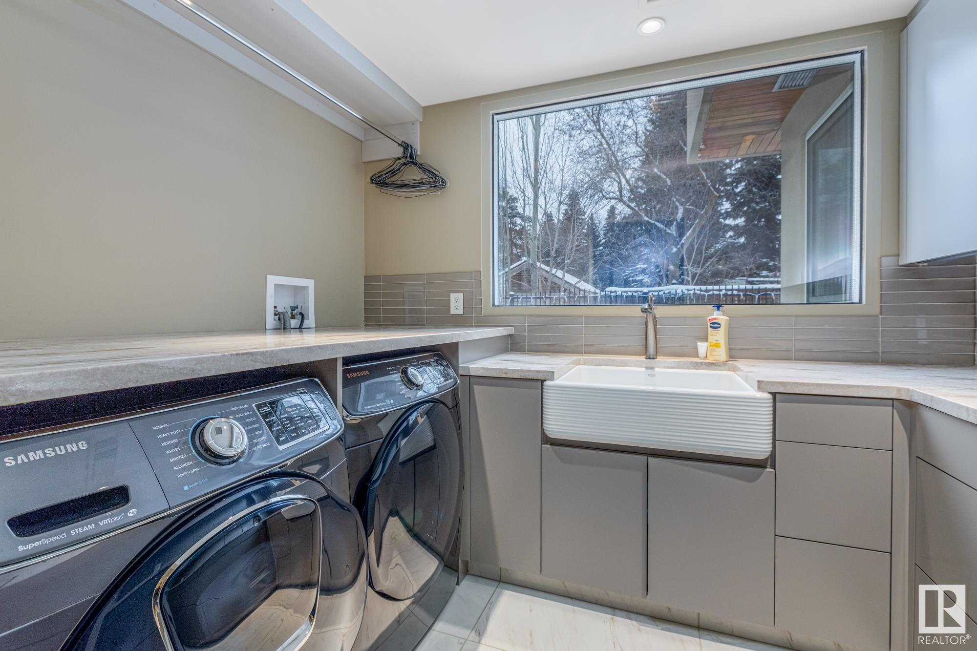      4 WHITEMUD PL NW , Edmonton,  ,T6H 5X4 ;  Listing Number: MLS E4417776
