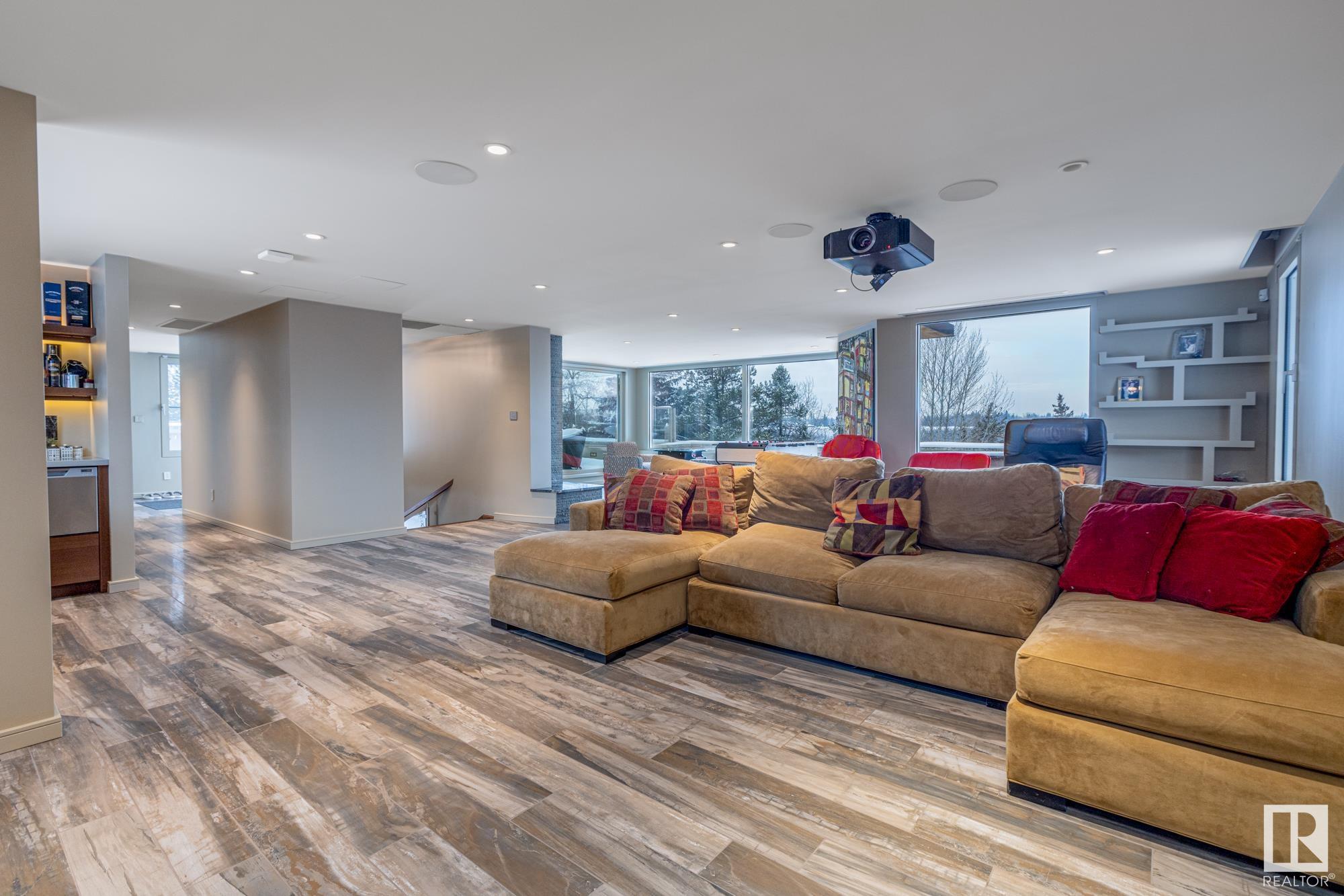      4 WHITEMUD PL NW , Edmonton,  ,T6H 5X4 ;  Listing Number: MLS E4417776