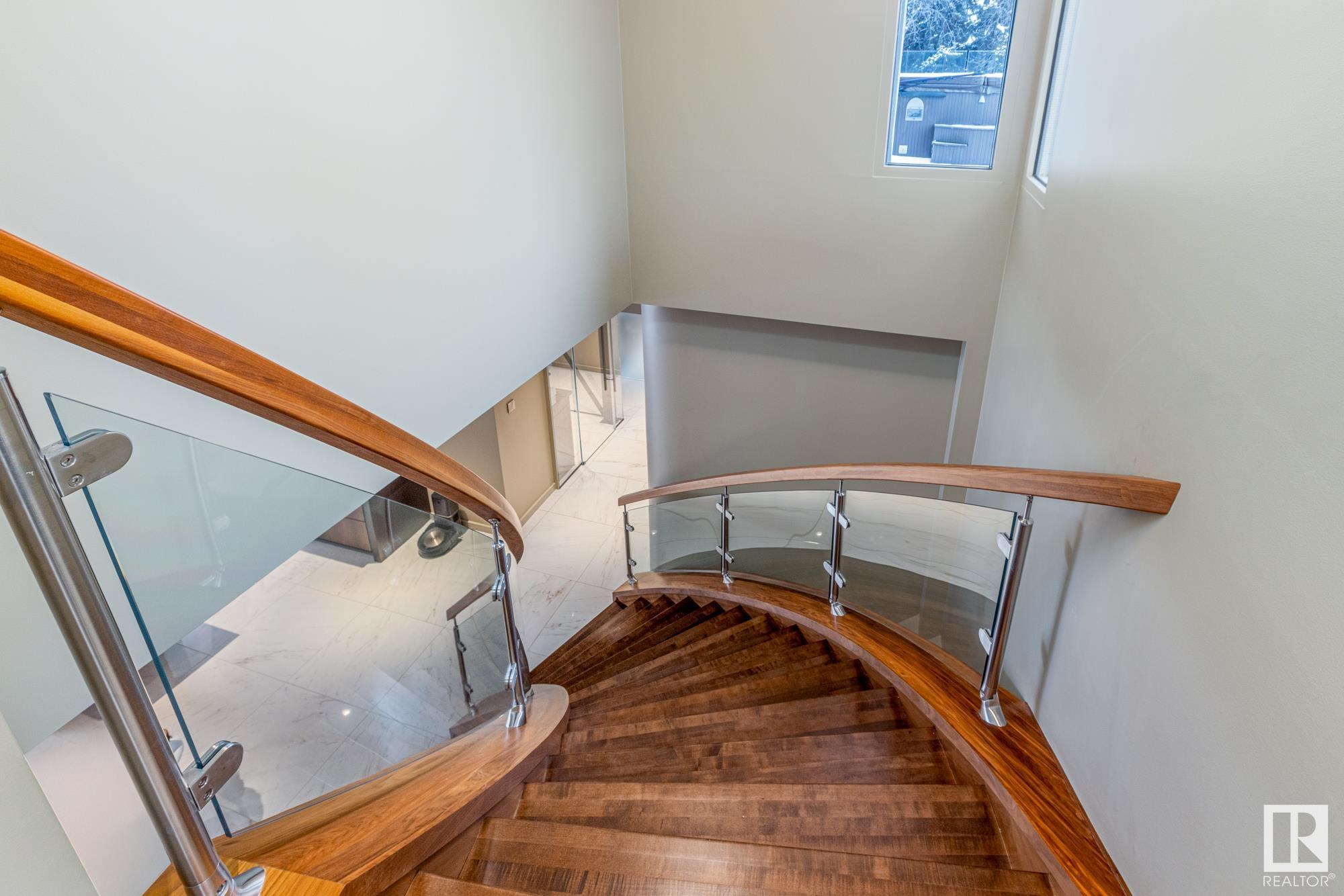      4 WHITEMUD PL NW , Edmonton,  ,T6H 5X4 ;  Listing Number: MLS E4417776