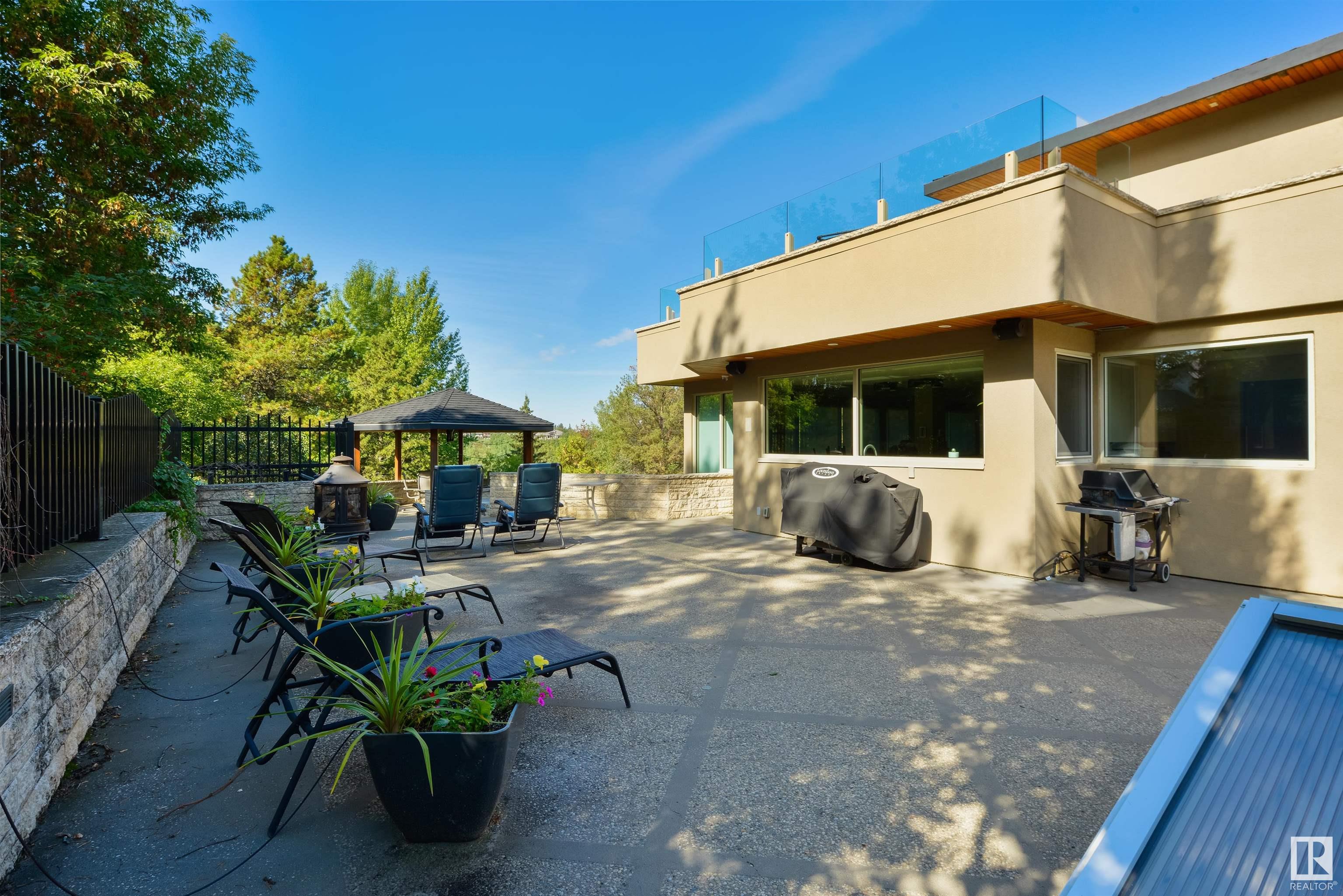      4 WHITEMUD PL NW , Edmonton,  ,T6H 5X4 ;  Listing Number: MLS E4417776