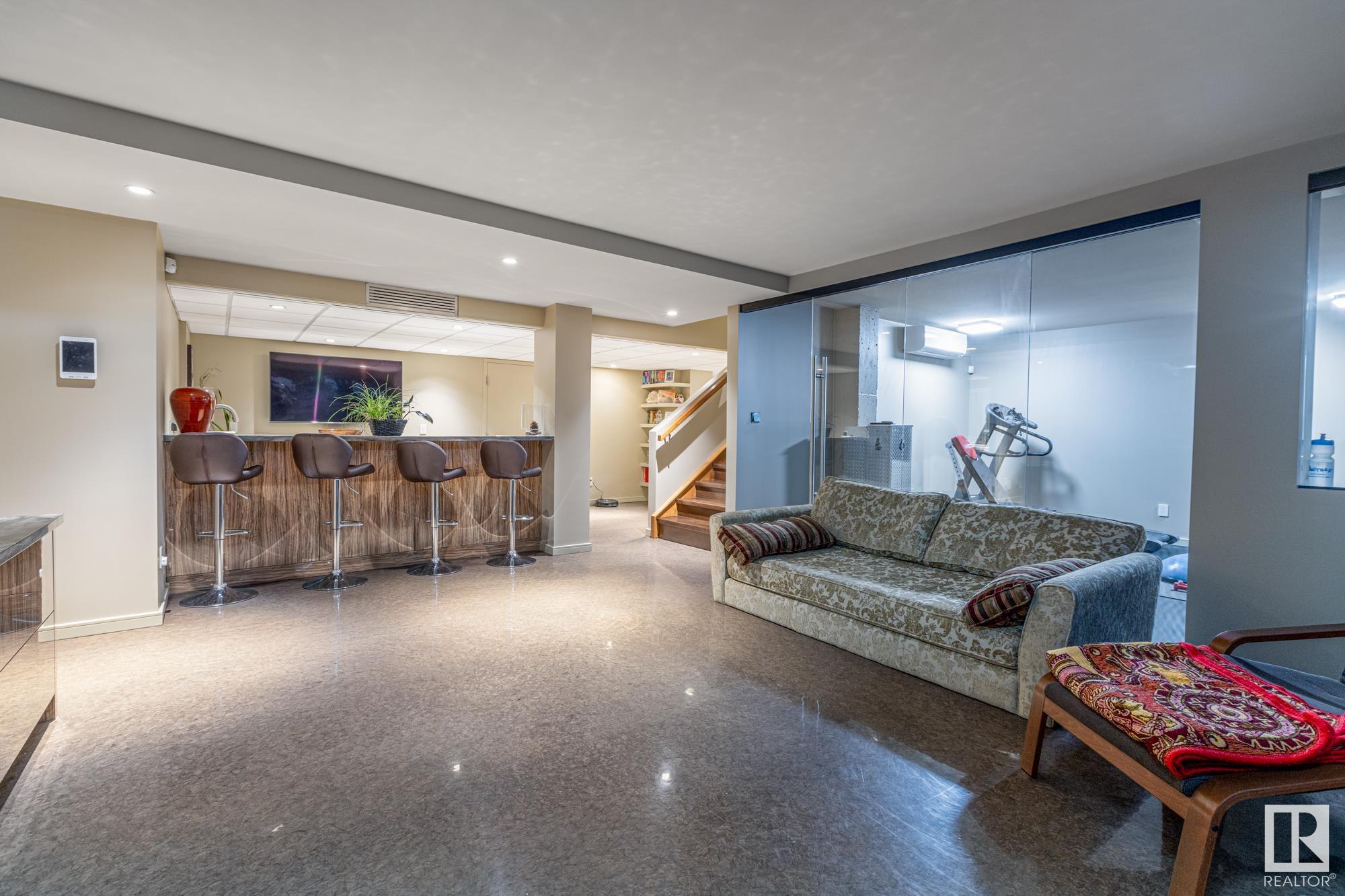      4 WHITEMUD PL NW , Edmonton,  ,T6H 5X4 ;  Listing Number: MLS E4417776