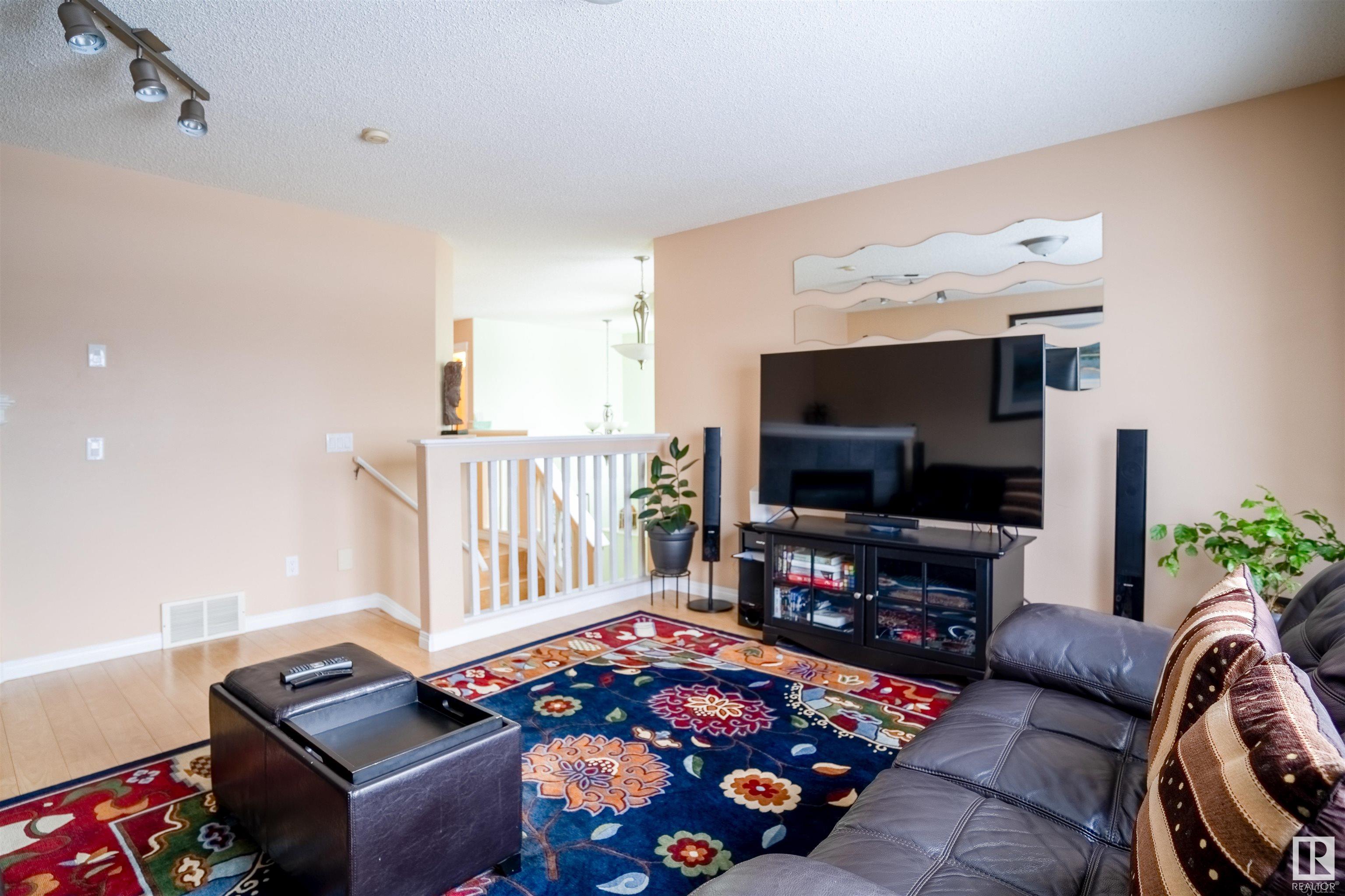      405 85 ST SW , Edmonton,  ,T6X 1H7 ;  Listing Number: MLS E4417784