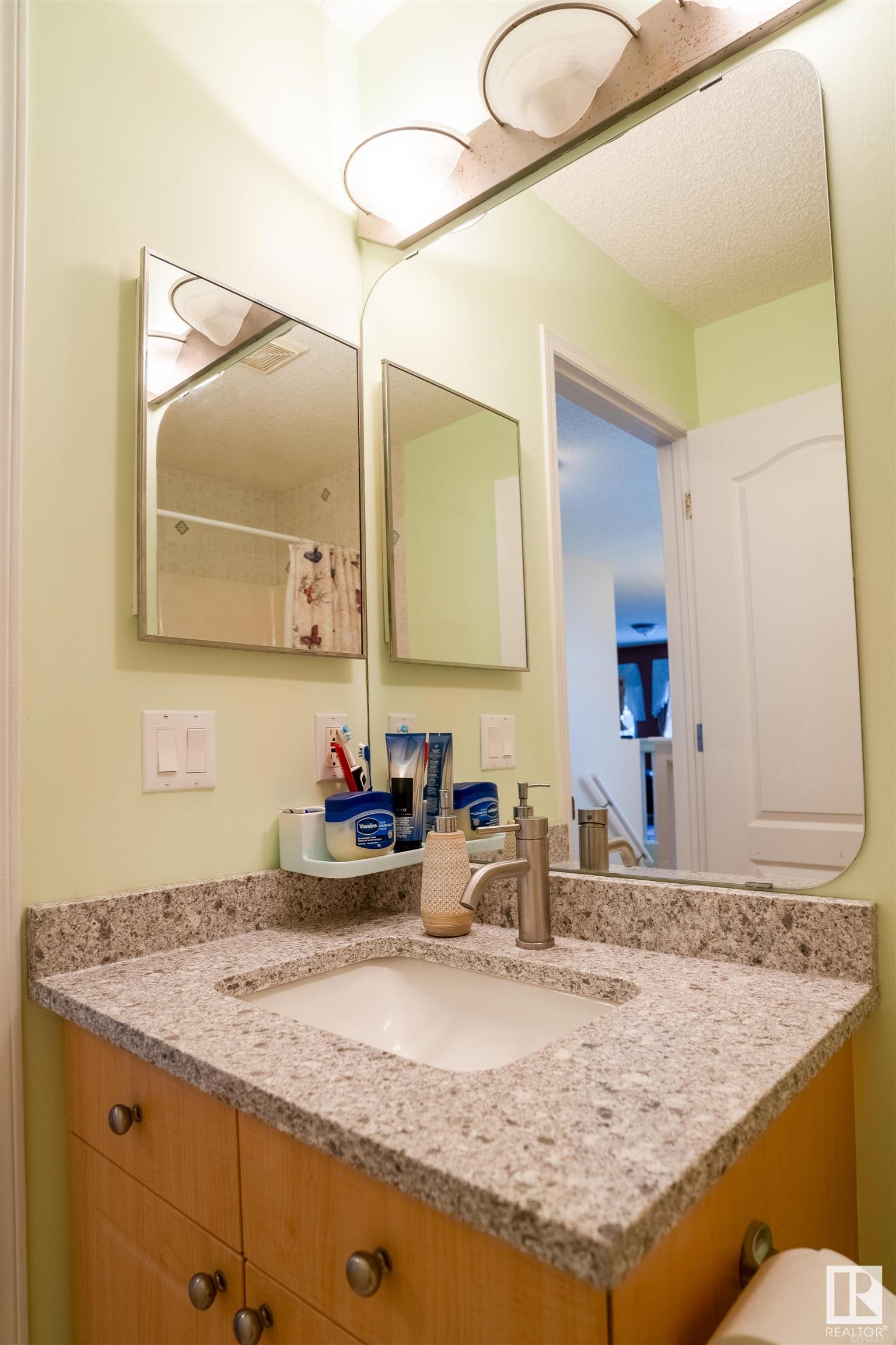      405 85 ST SW , Edmonton,  ,T6X 1H7 ;  Listing Number: MLS E4417784
