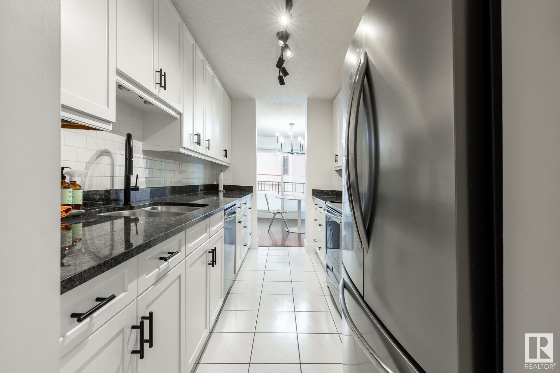      #203 12303 JASPER AV NW , Edmonton,  ,T5N 3K7 ;  Listing Number: MLS E4417793
