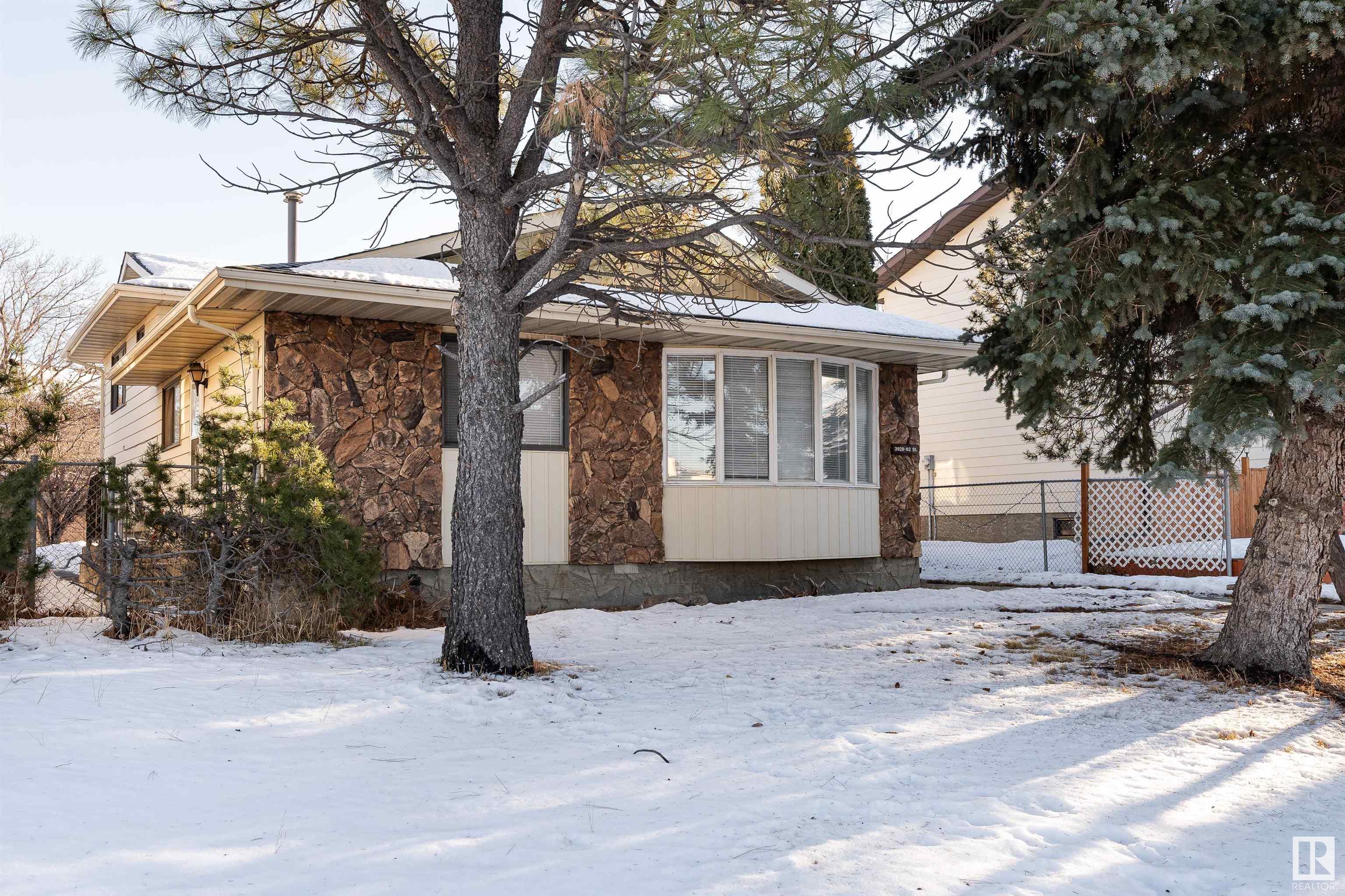      3829 62 ST NW , Edmonton,  ,T6L 1A4 ;  Listing Number: MLS E4417795