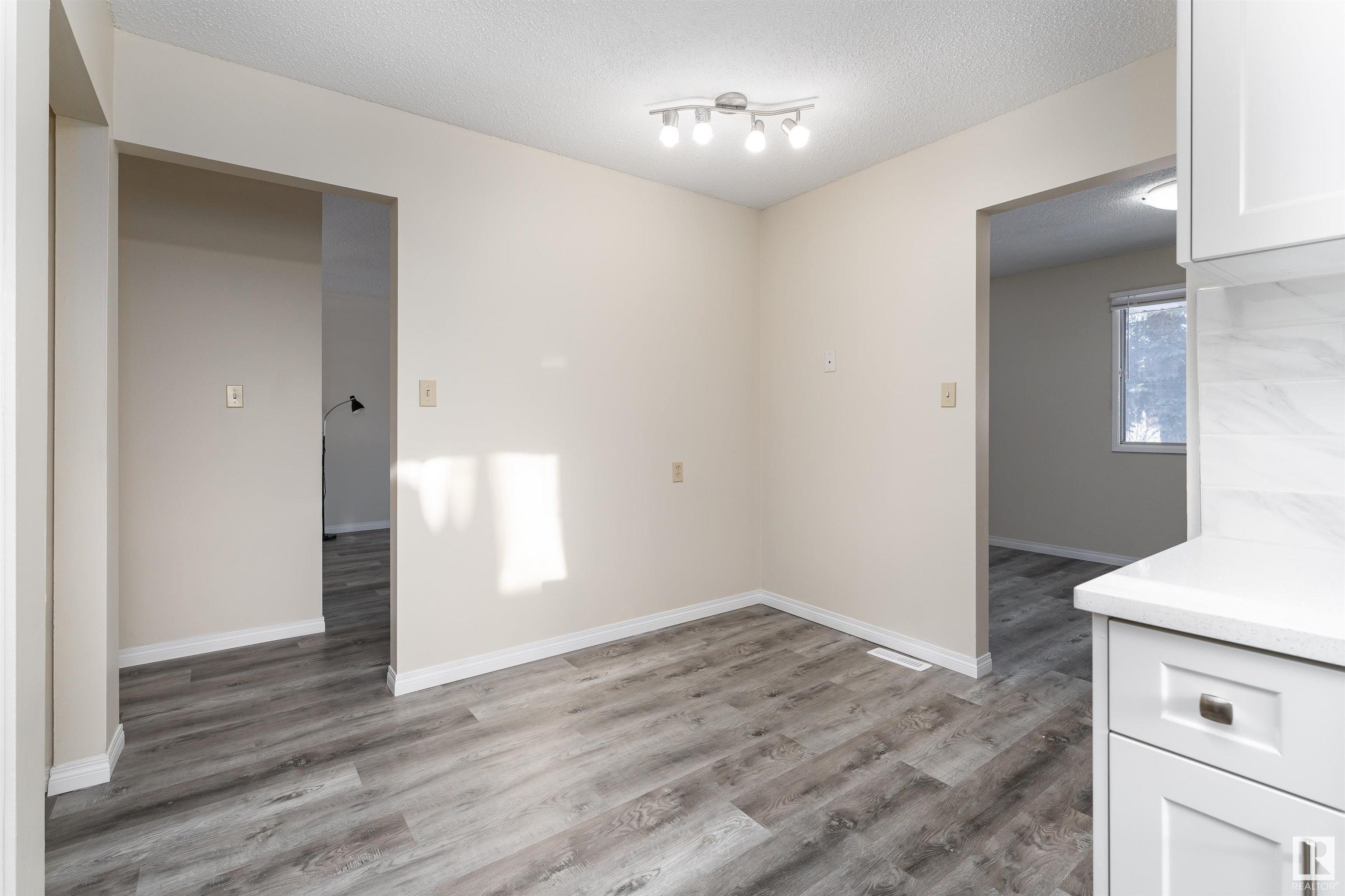      3829 62 ST NW , Edmonton,  ,T6L 1A4 ;  Listing Number: MLS E4417795