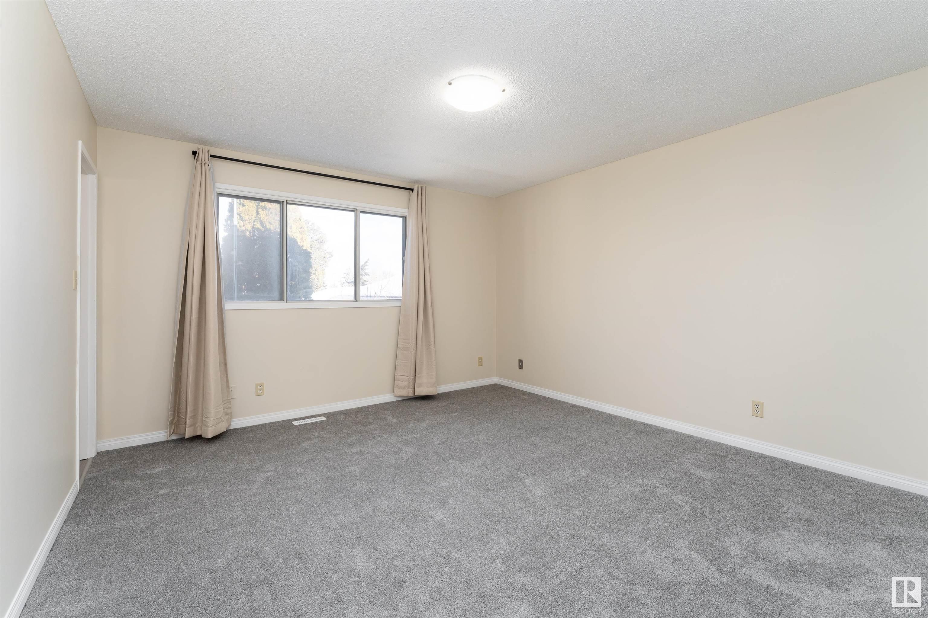      3829 62 ST NW , Edmonton,  ,T6L 1A4 ;  Listing Number: MLS E4417795