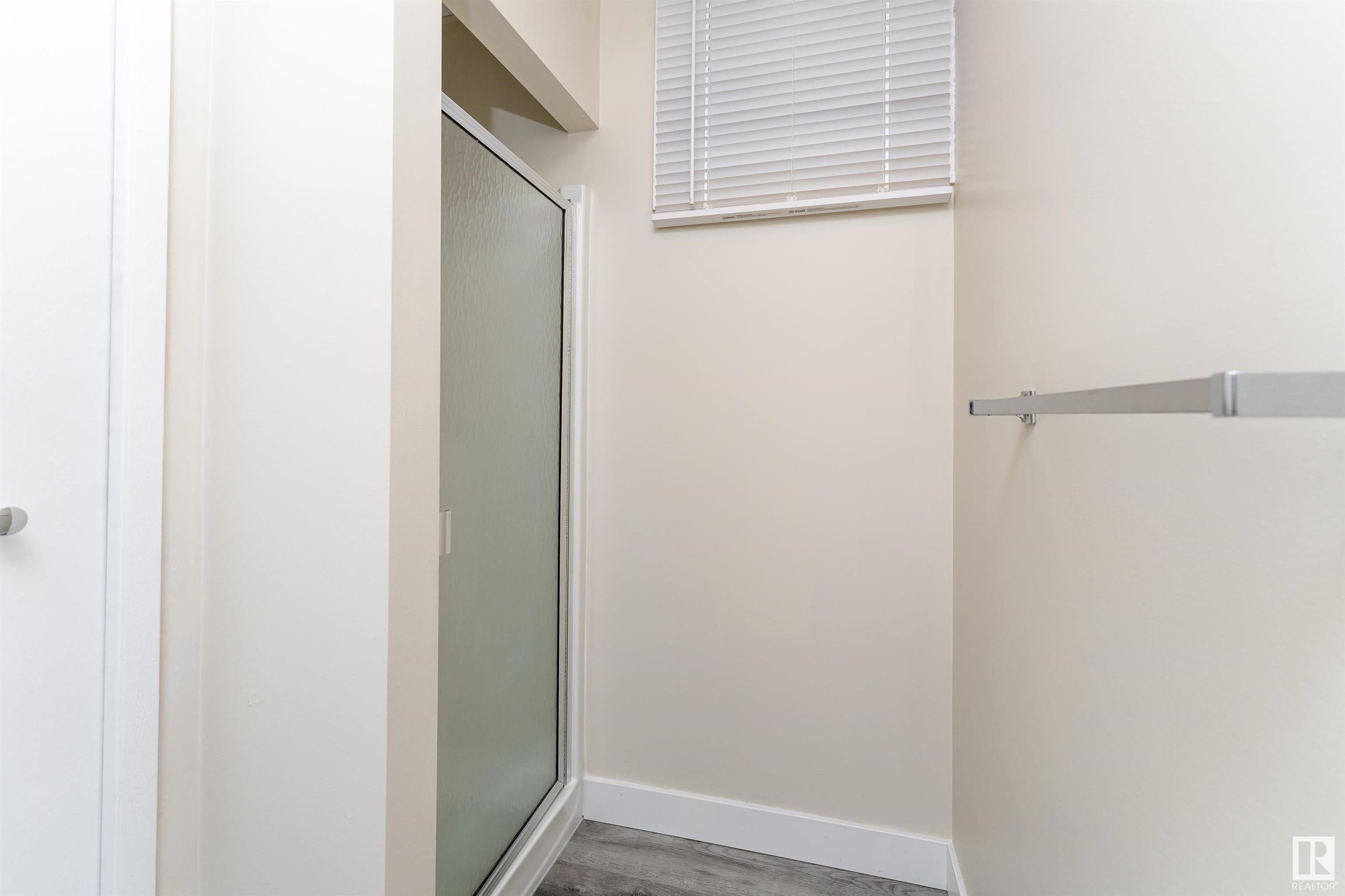      3829 62 ST NW , Edmonton,  ,T6L 1A4 ;  Listing Number: MLS E4417795