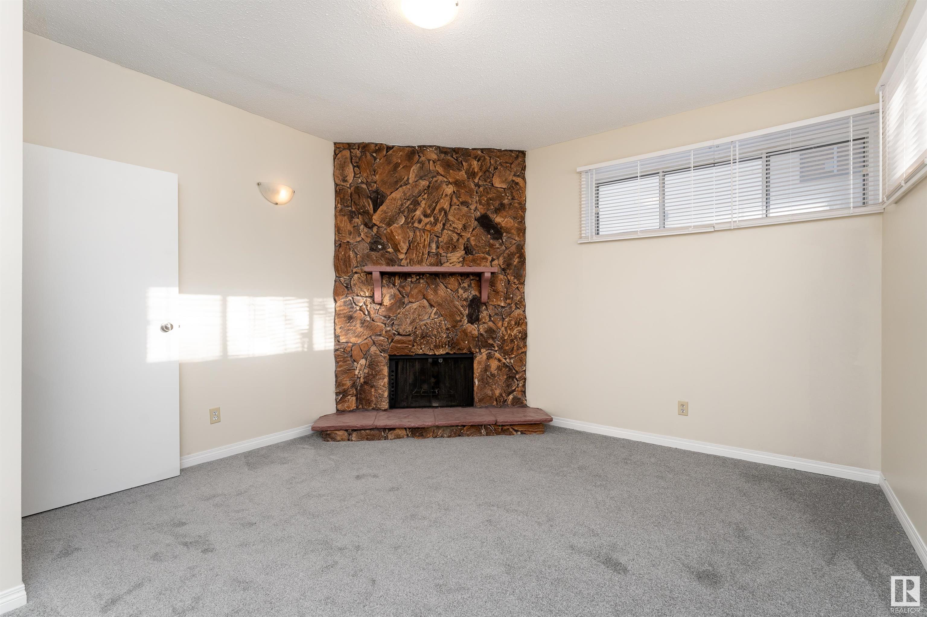      3829 62 ST NW , Edmonton,  ,T6L 1A4 ;  Listing Number: MLS E4417795