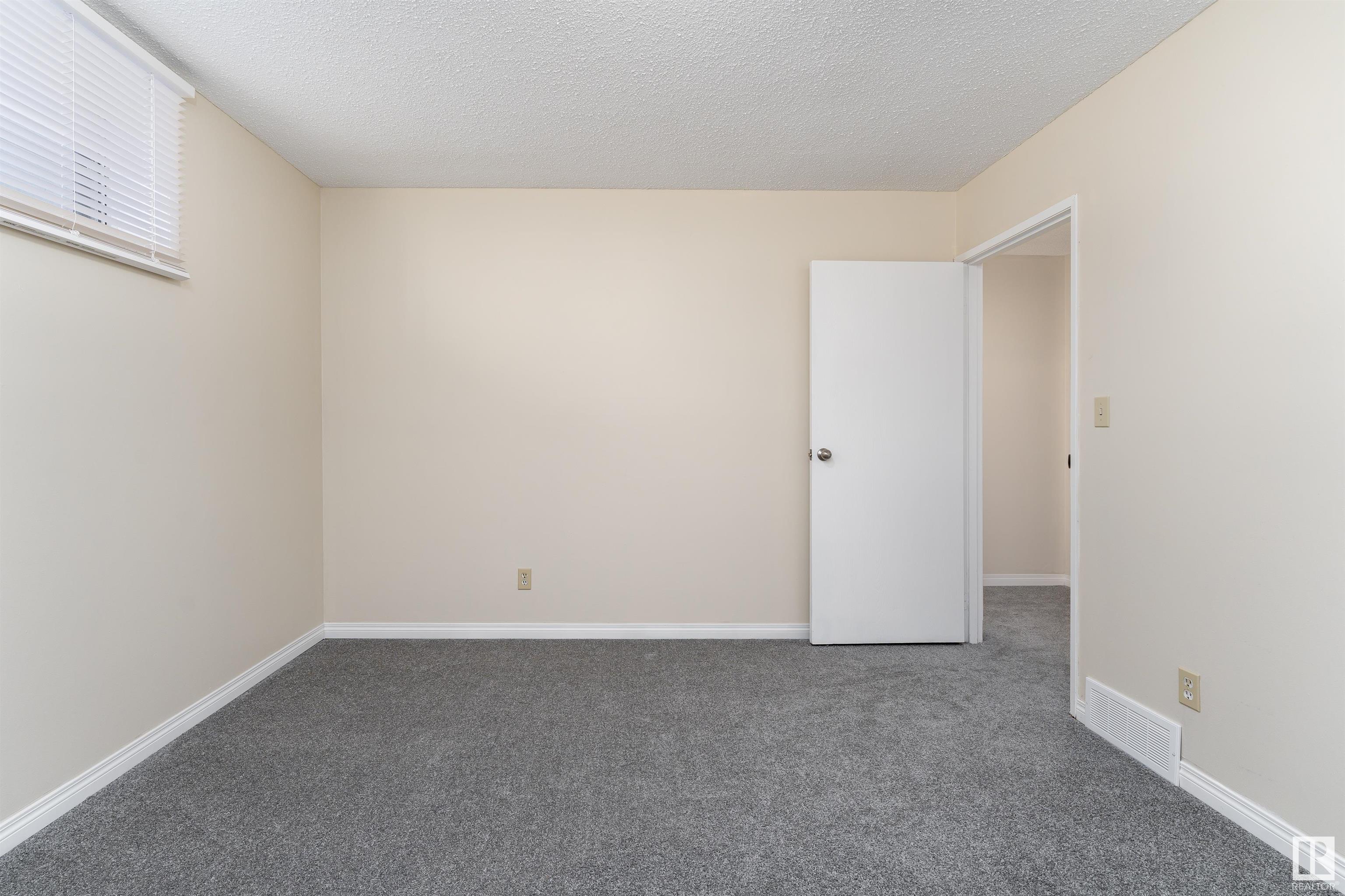      3829 62 ST NW , Edmonton,  ,T6L 1A4 ;  Listing Number: MLS E4417795