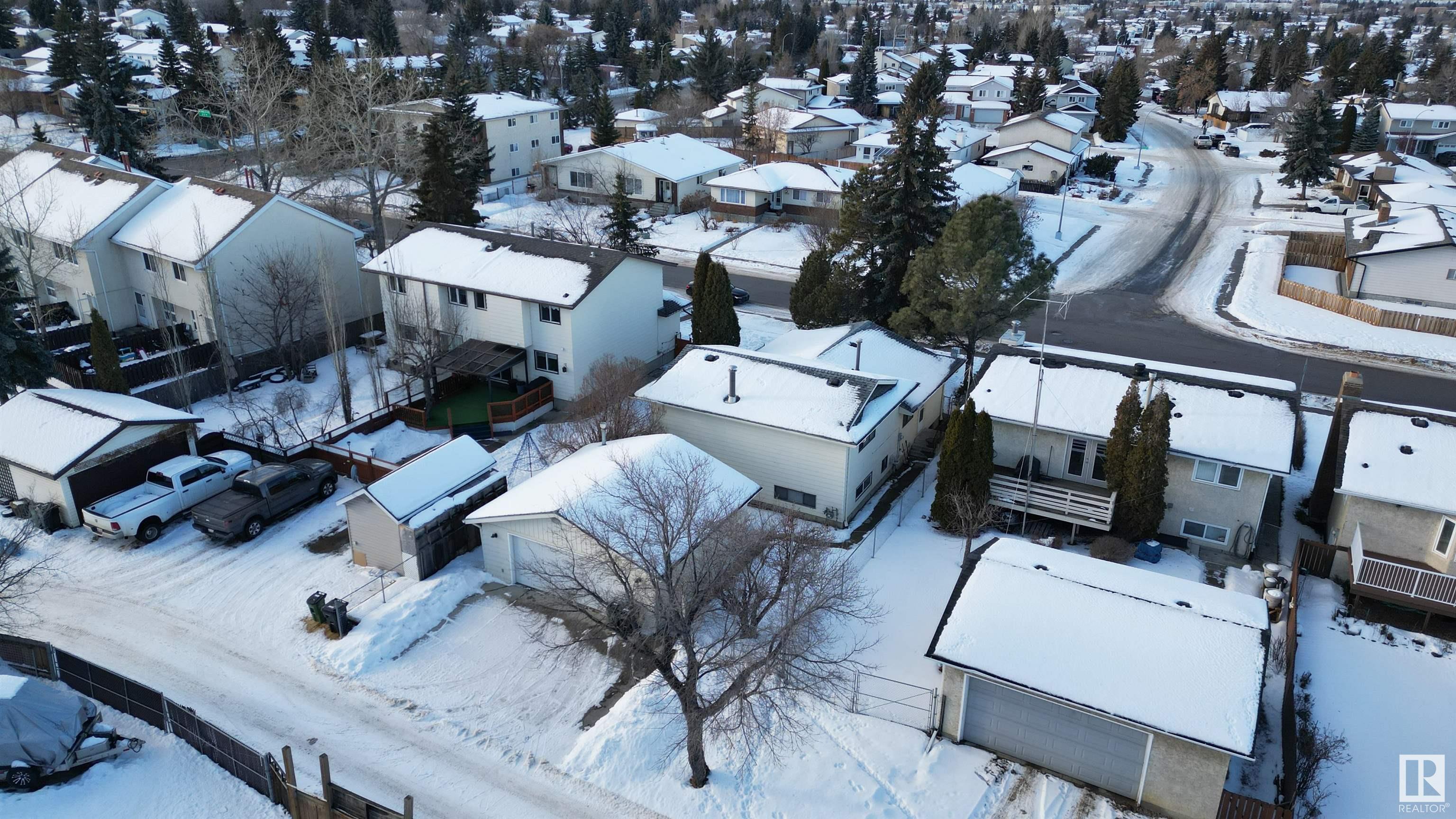      3829 62 ST NW , Edmonton,  ,T6L 1A4 ;  Listing Number: MLS E4417795