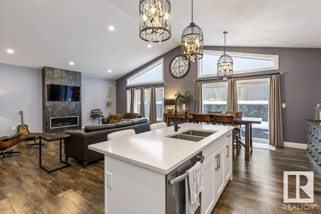      21 ORCHARD CO , St. Albert,  ,T8N 7P9 ;  Listing Number: MLS E4417796