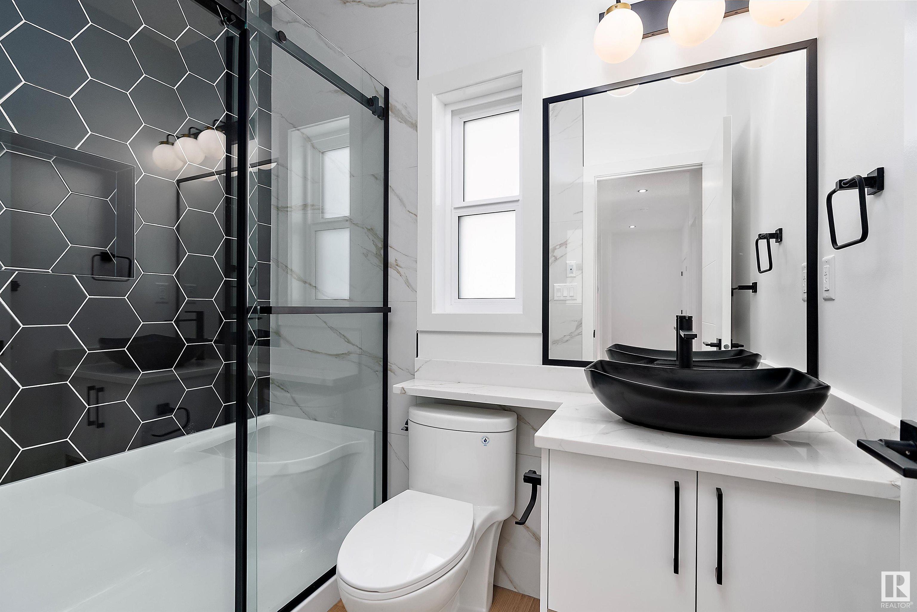      153 Creekside LN , Leduc,  ,T9E 1T1 ;  Listing Number: MLS E4417799
