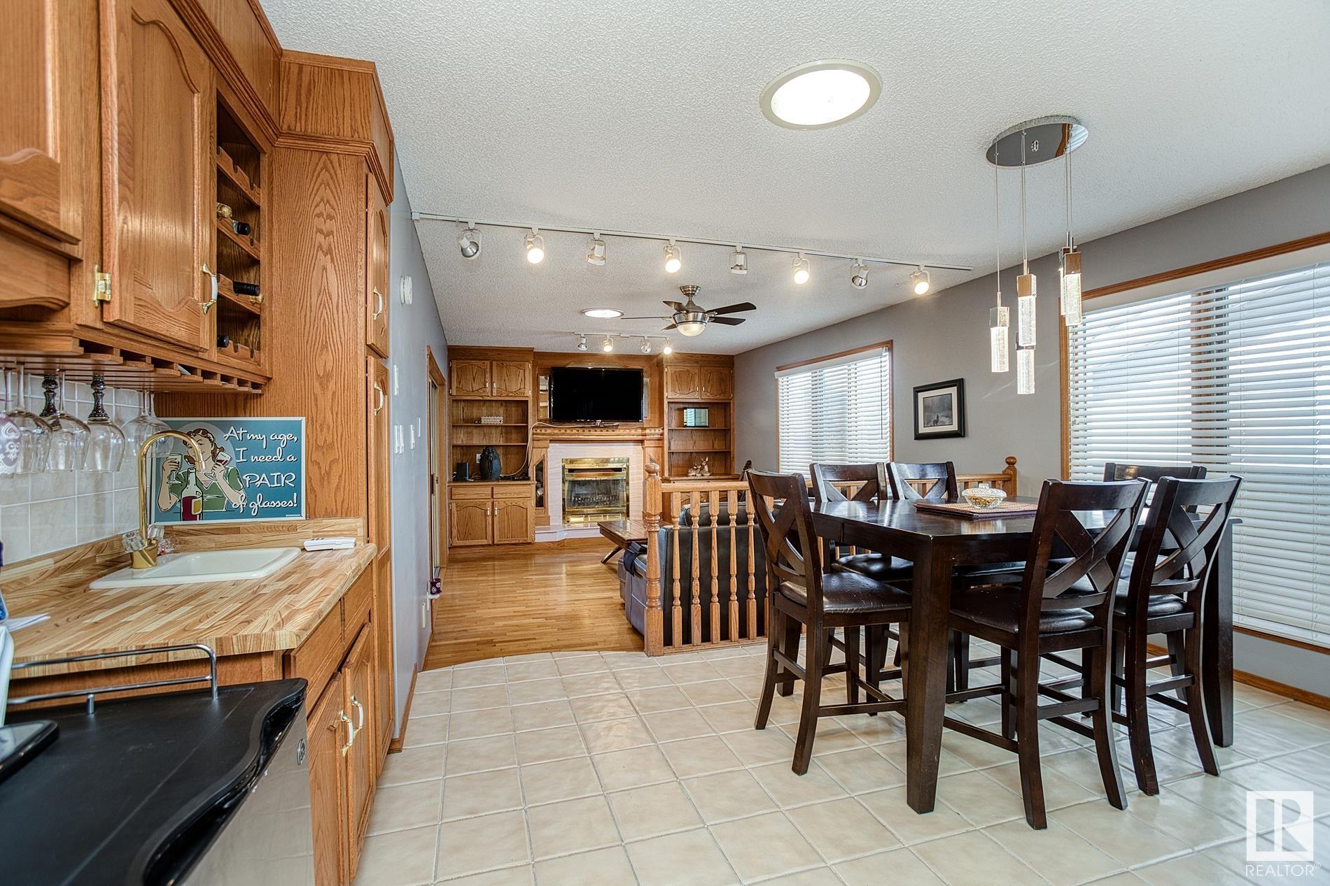      231 VILLAGE CI , Sherwood Park,  ,T8A 5A1 ;  Listing Number: MLS E4417804