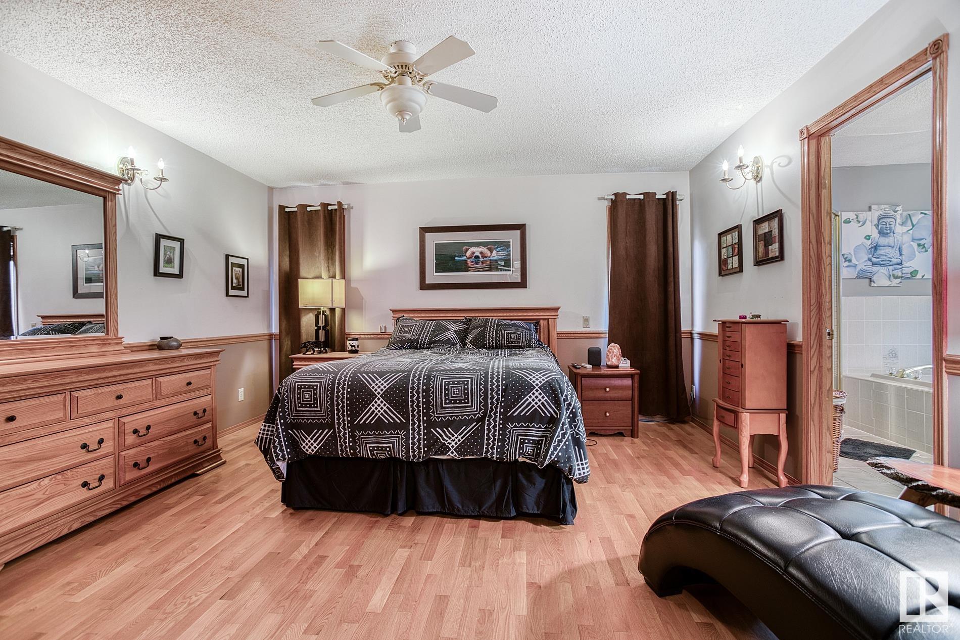      231 VILLAGE CI , Sherwood Park,  ,T8A 5A1 ;  Listing Number: MLS E4417804