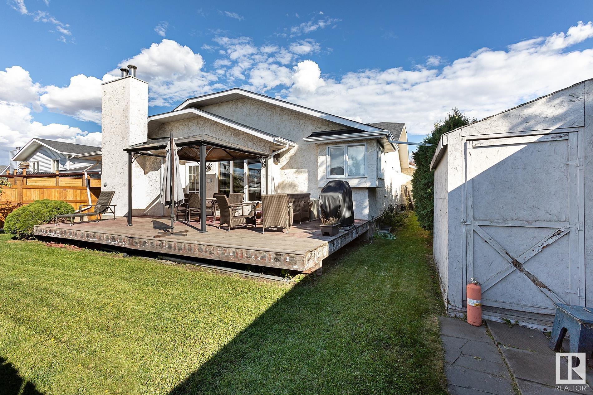      231 VILLAGE CI , Sherwood Park,  ,T8A 5A1 ;  Listing Number: MLS E4417804