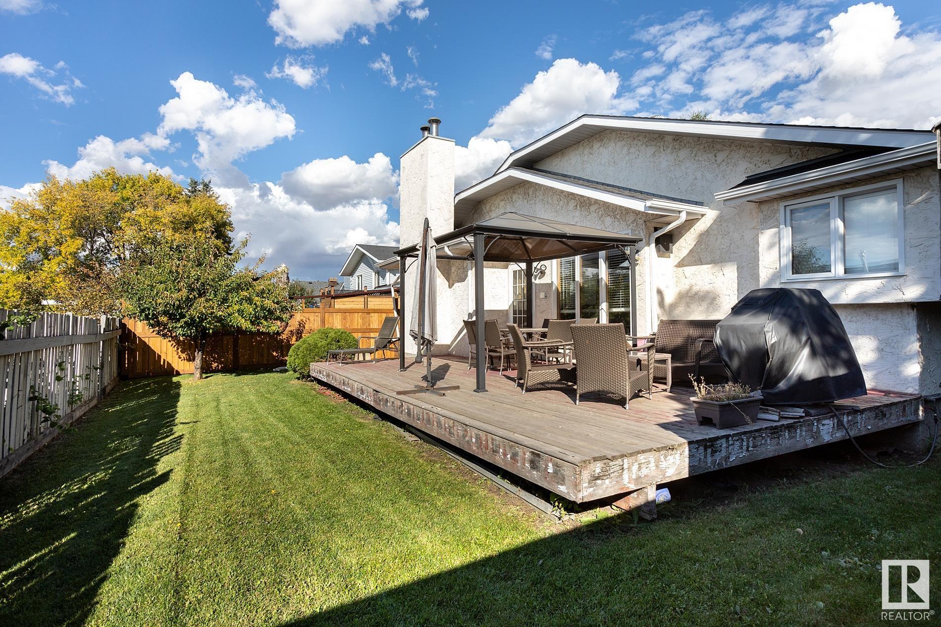      231 VILLAGE CI , Sherwood Park,  ,T8A 5A1 ;  Listing Number: MLS E4417804