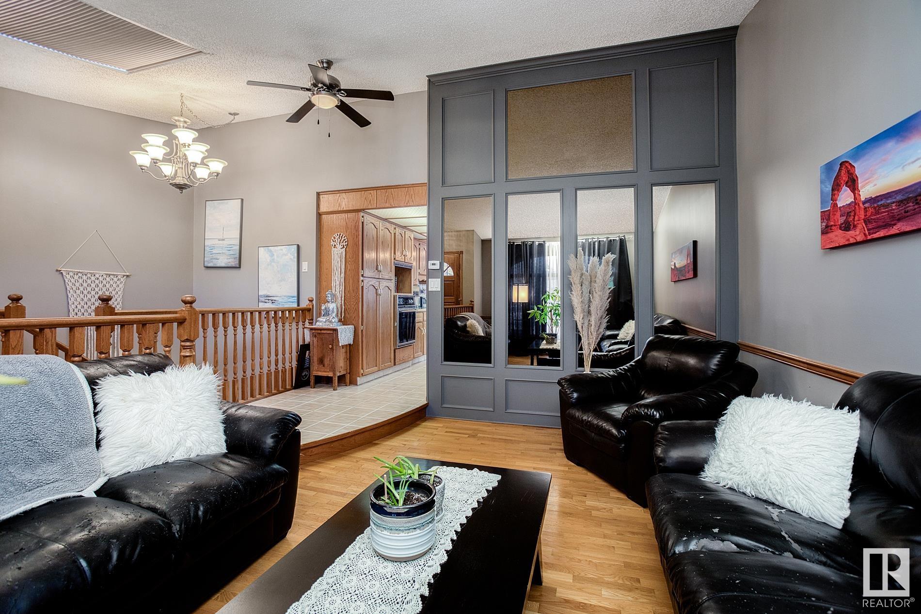      231 VILLAGE CI , Sherwood Park,  ,T8A 5A1 ;  Listing Number: MLS E4417804