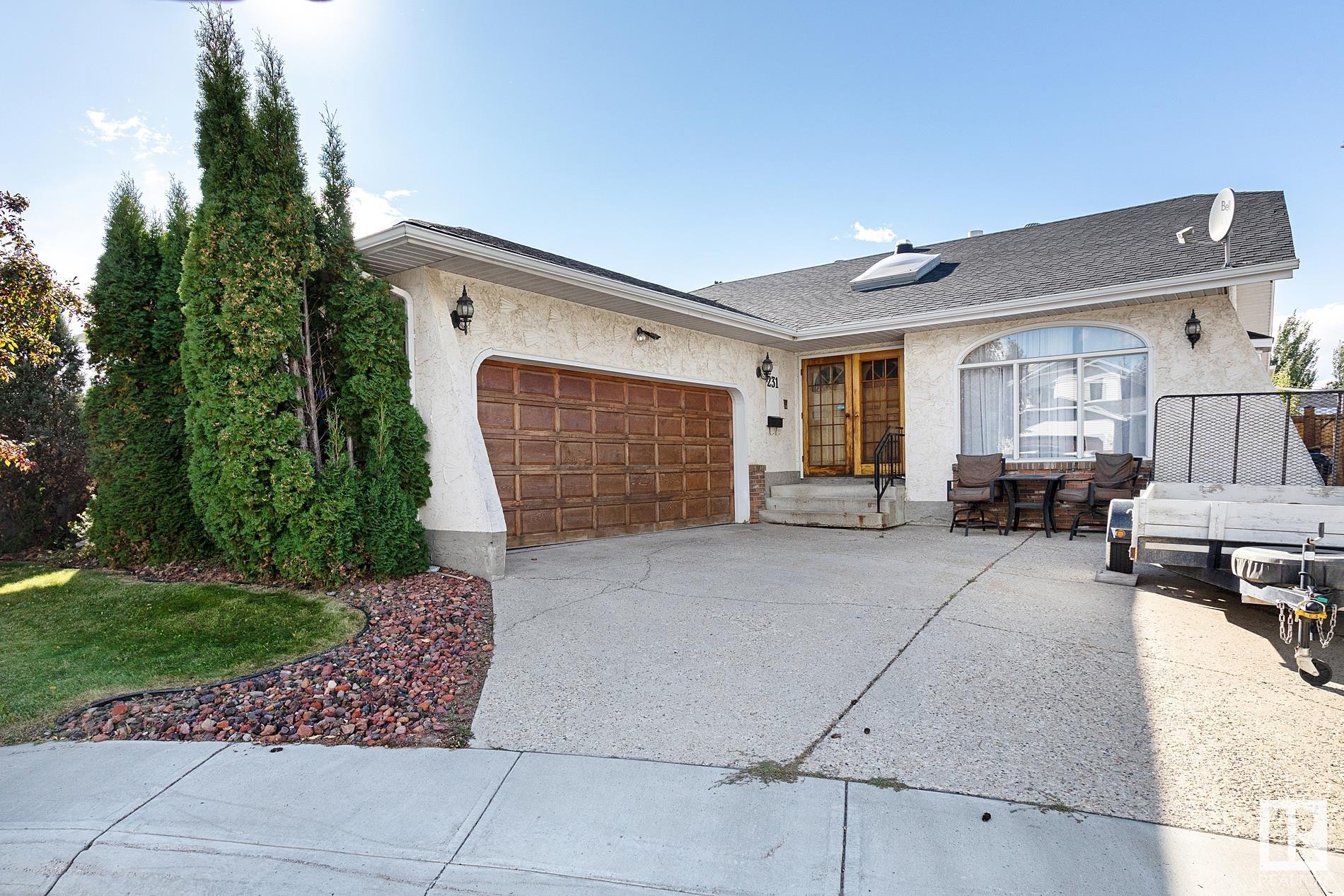      231 VILLAGE CI , Sherwood Park,  ,T8A 5A1 ;  Listing Number: MLS E4417804