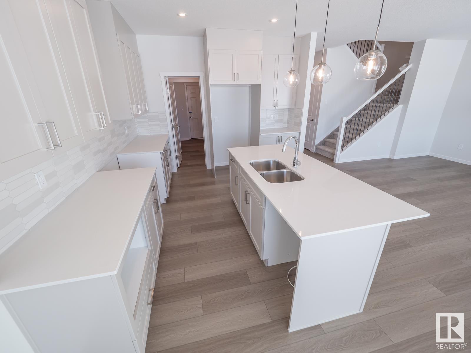      2230 193A ST NW , Edmonton,  ,T6M 3B7 ;  Listing Number: MLS E4417826