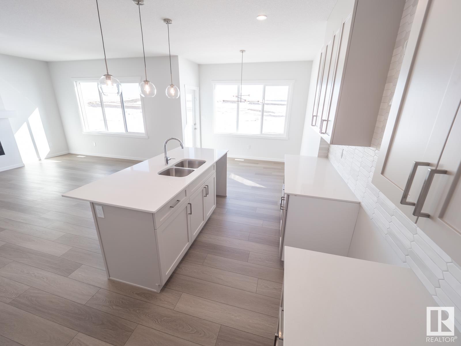      2230 193A ST NW , Edmonton,  ,T6M 3B7 ;  Listing Number: MLS E4417826