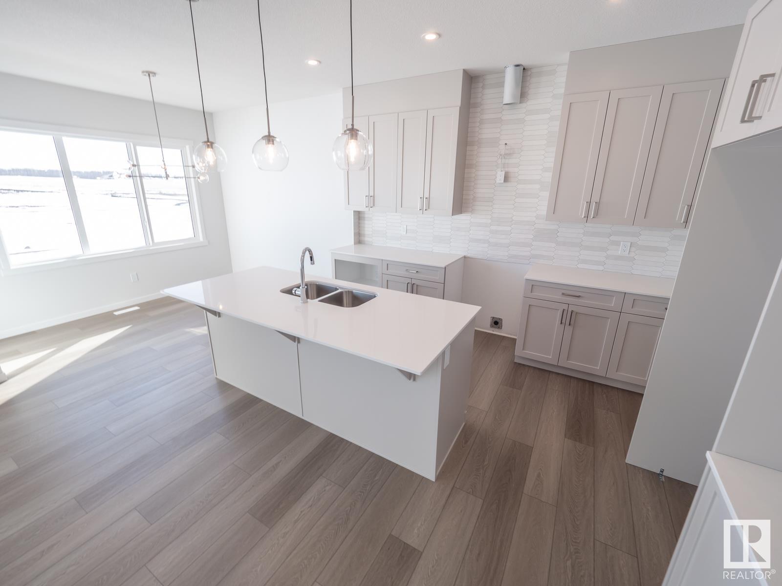      2230 193A ST NW , Edmonton,  ,T6M 3B7 ;  Listing Number: MLS E4417826