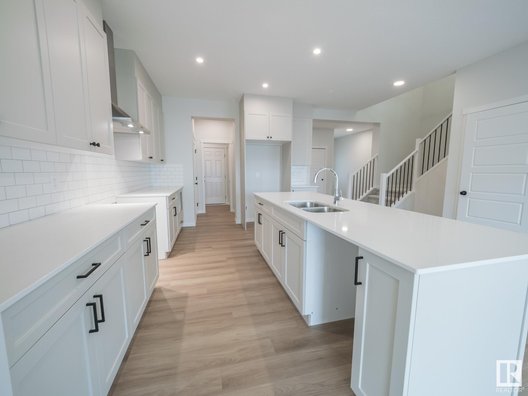      2238 193A ST NW , Edmonton,  ,T6M 3B7 ;  Listing Number: MLS E4417829
