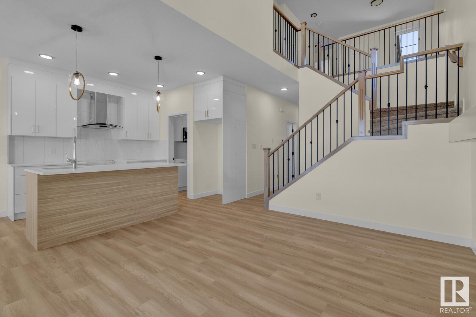      3071 200 ST NW , Edmonton,  ,T6M 1N7 ;  Listing Number: MLS E4417832