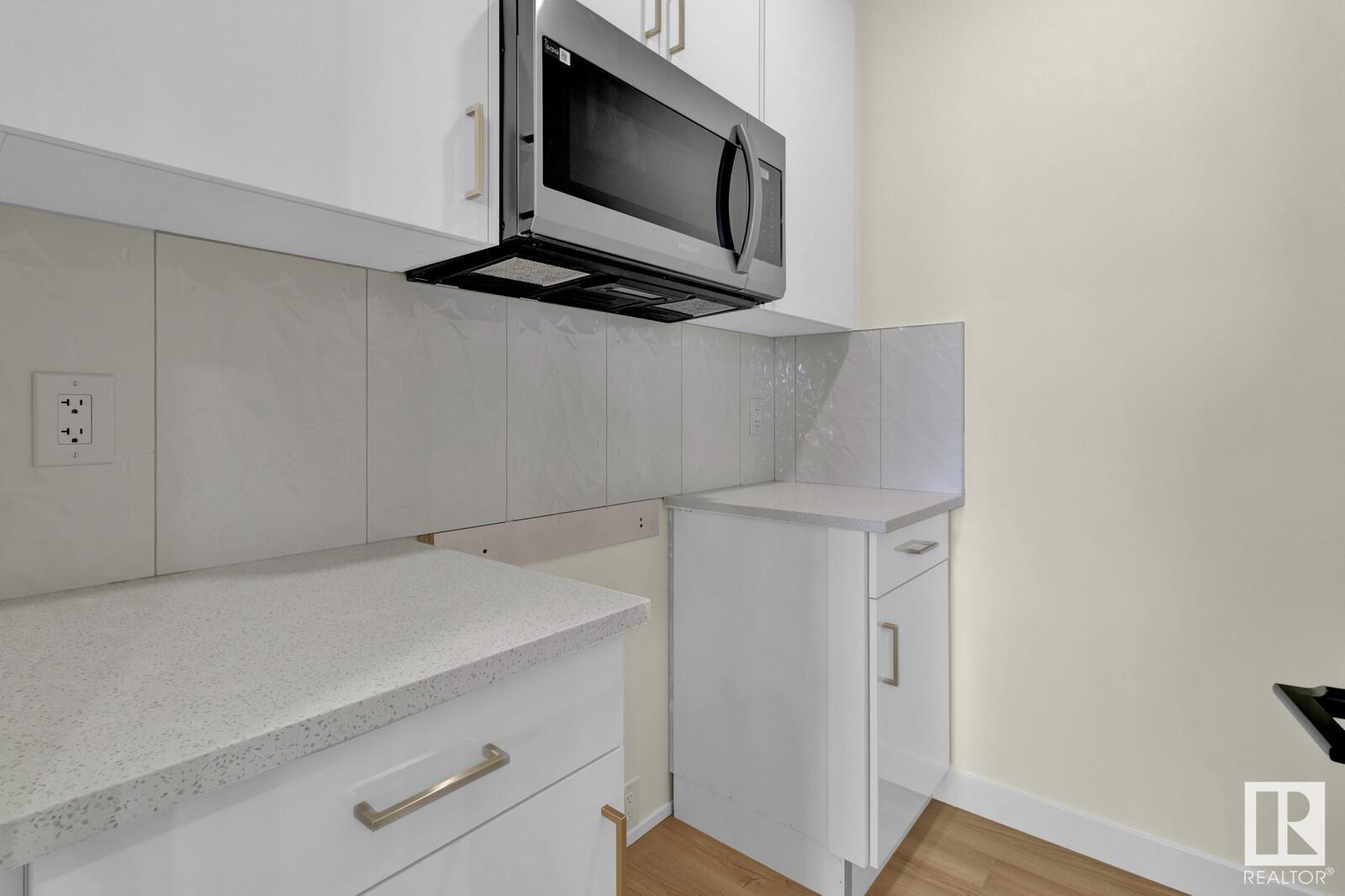      3071 200 ST NW , Edmonton,  ,T6M 1N7 ;  Listing Number: MLS E4417832