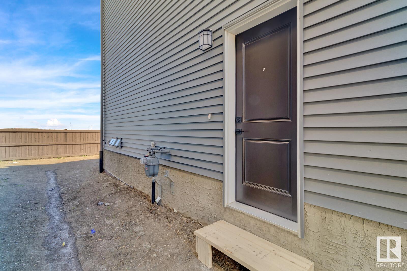      3071 200 ST NW , Edmonton,  ,T6M 1N7 ;  Listing Number: MLS E4417832