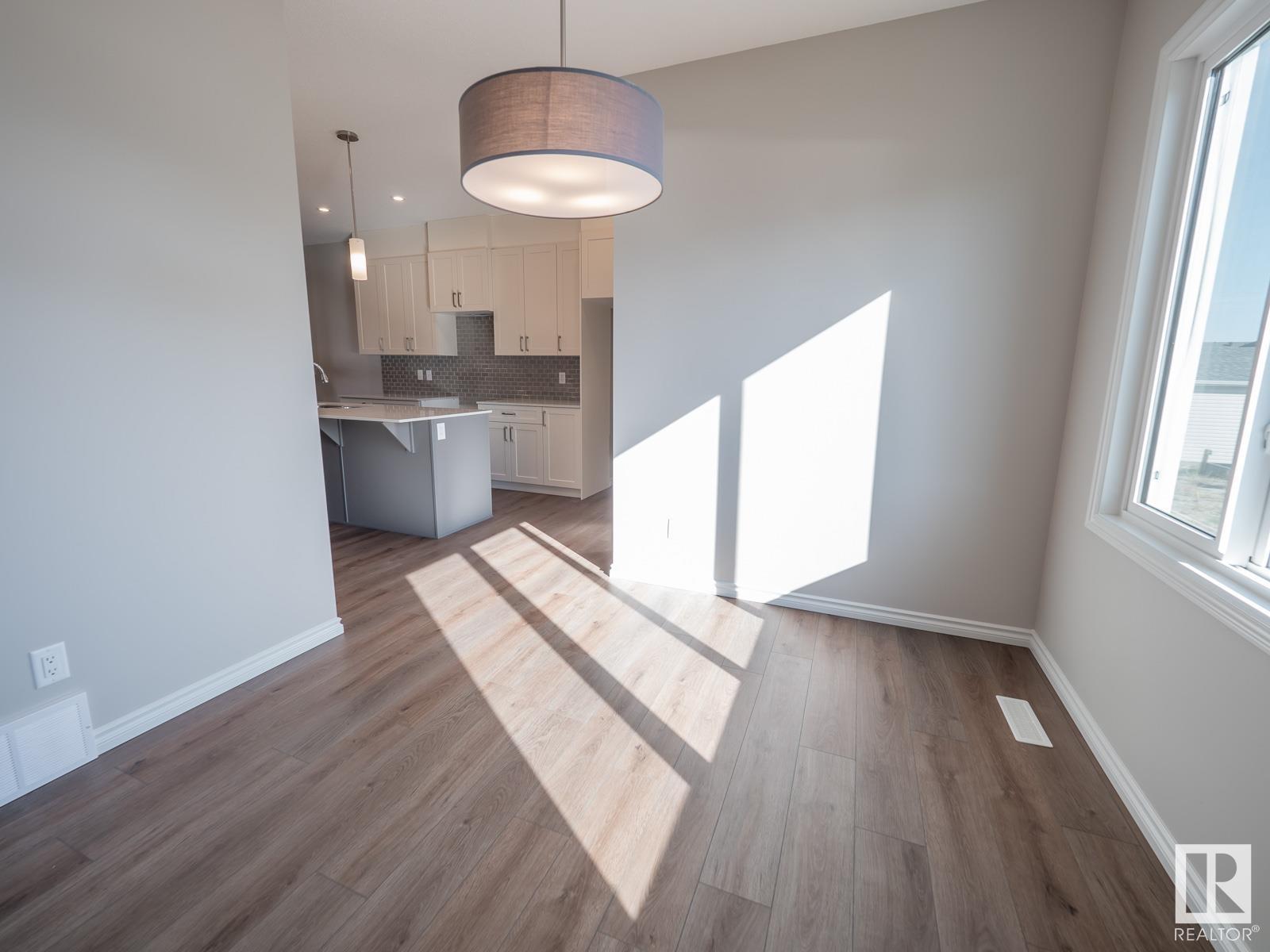      1109 ASTER BV NW , Edmonton,  ,T6T 2V2 ;  Listing Number: MLS E4417839