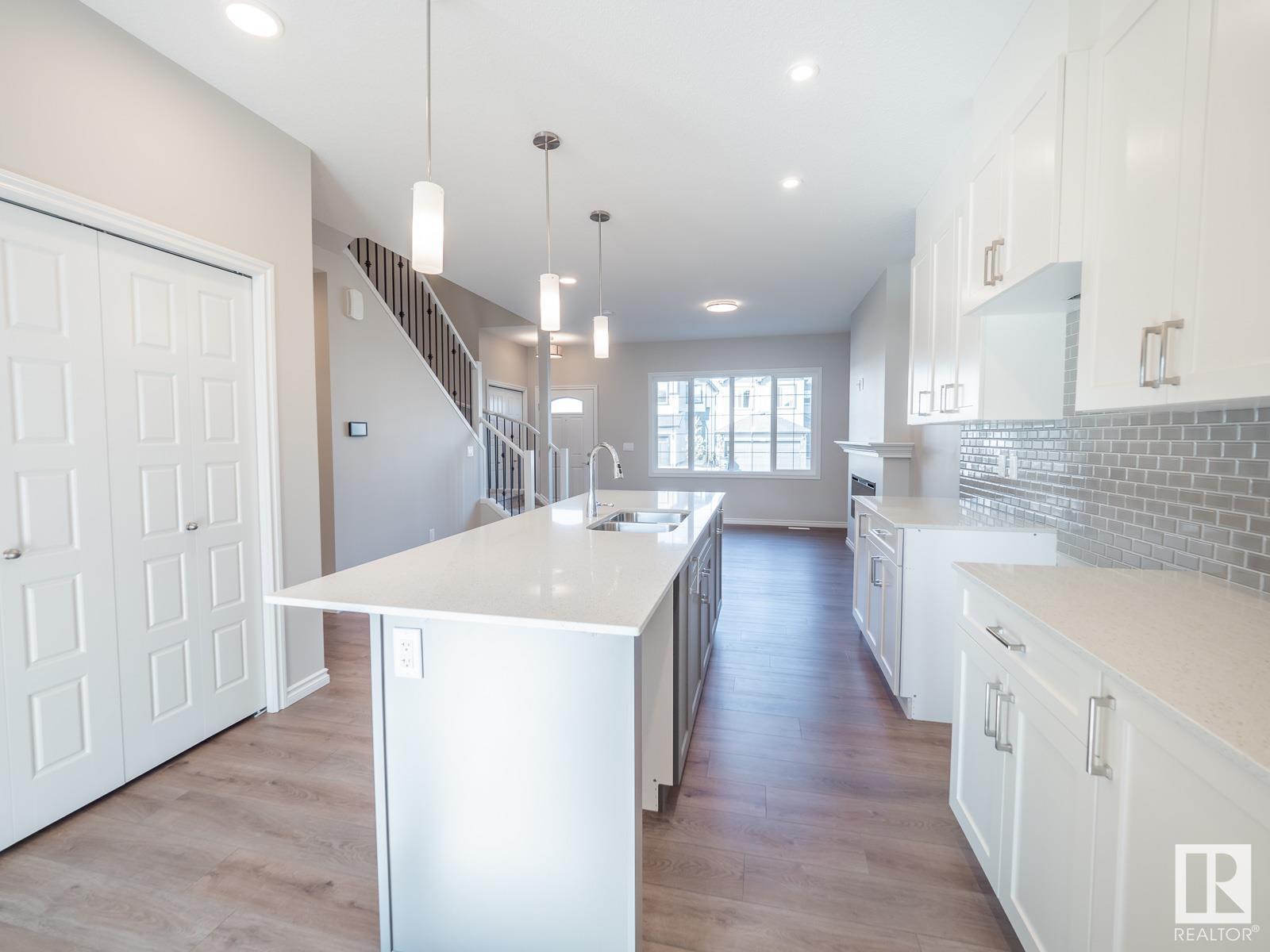      1109 ASTER BV NW , Edmonton,  ,T6T 2V2 ;  Listing Number: MLS E4417839