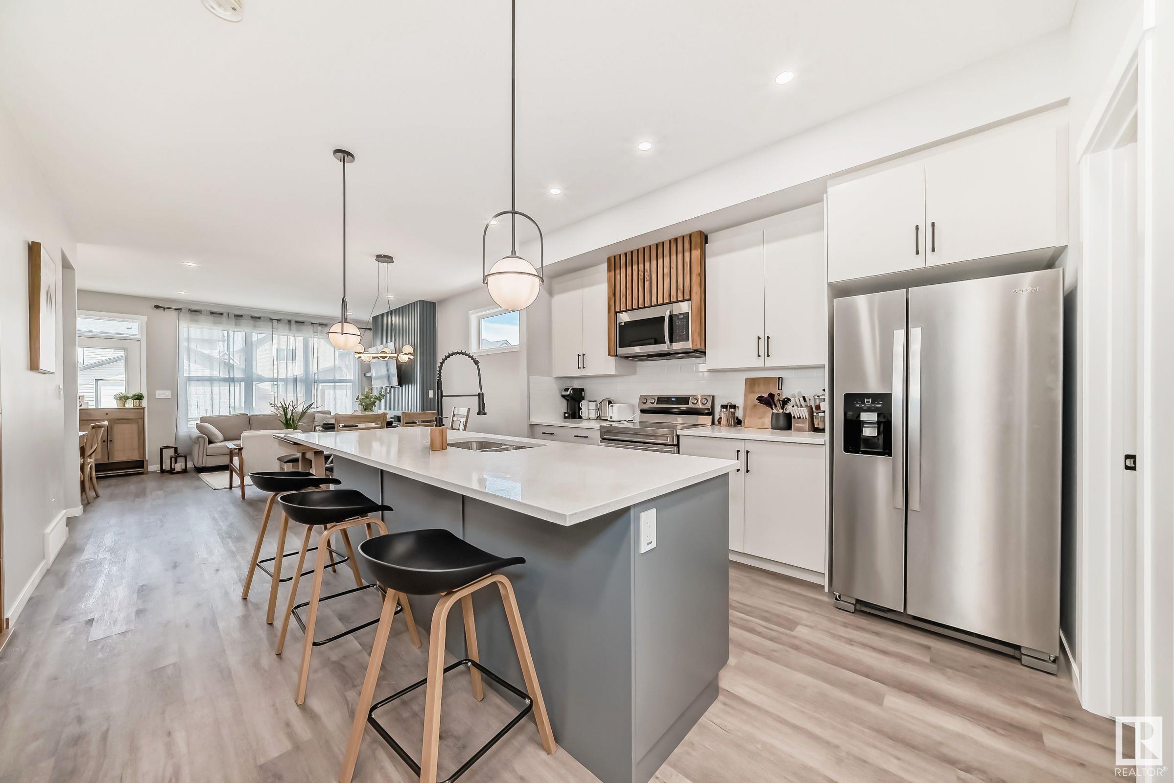      21834 98A AV NW , Edmonton,  ,T5T 7J3 ;  Listing Number: MLS E4417870
