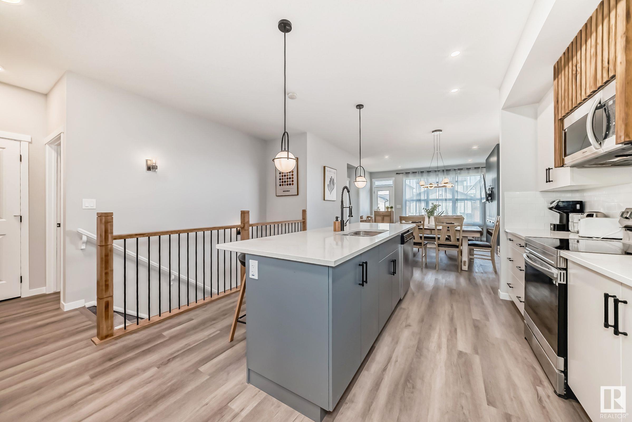      21834 98A AV NW , Edmonton,  ,T5T 7J3 ;  Listing Number: MLS E4417870