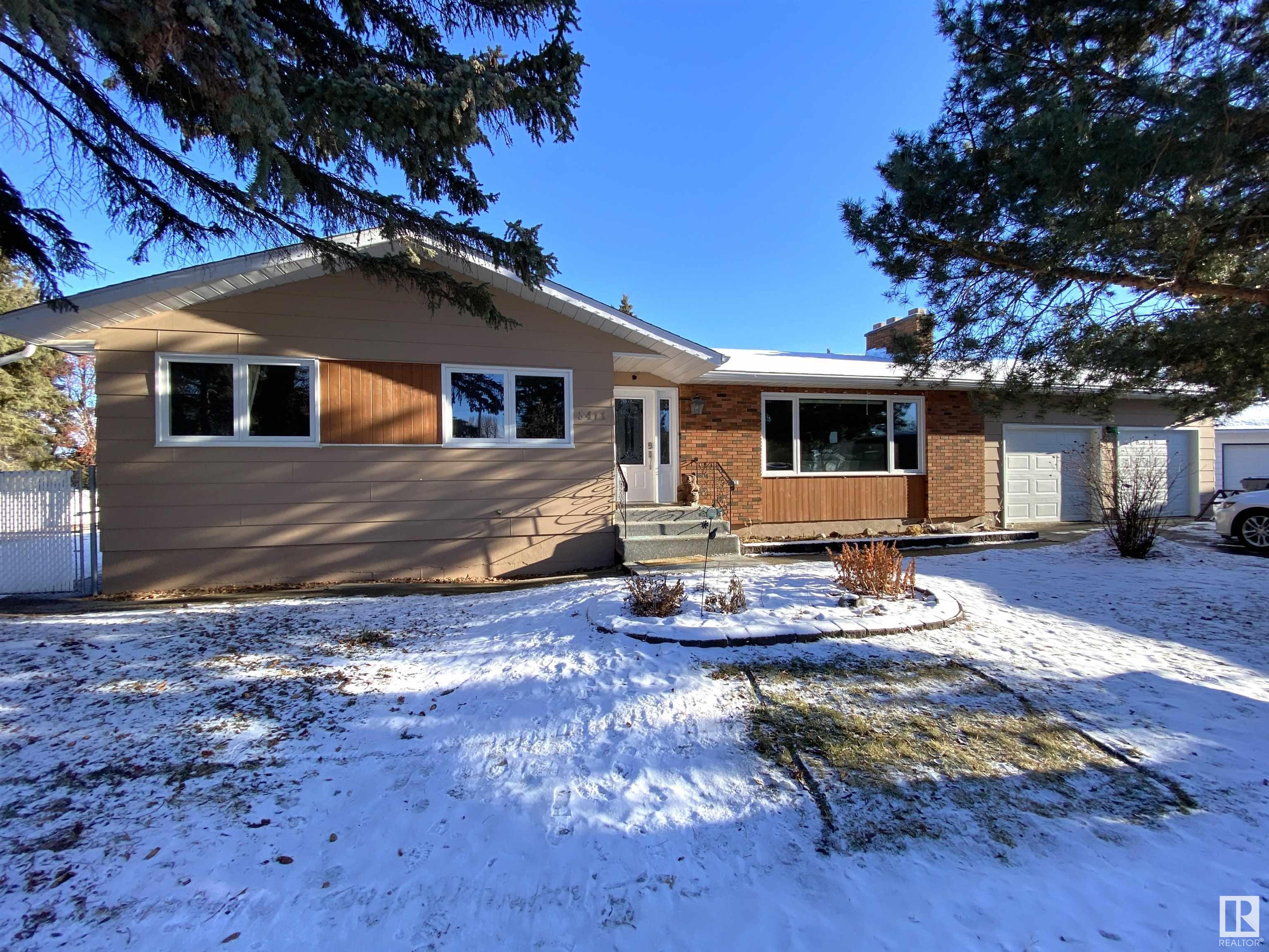      5411 49 ST , Warburg,  ,T0C 2T0 ;  Listing Number: MLS E4417871