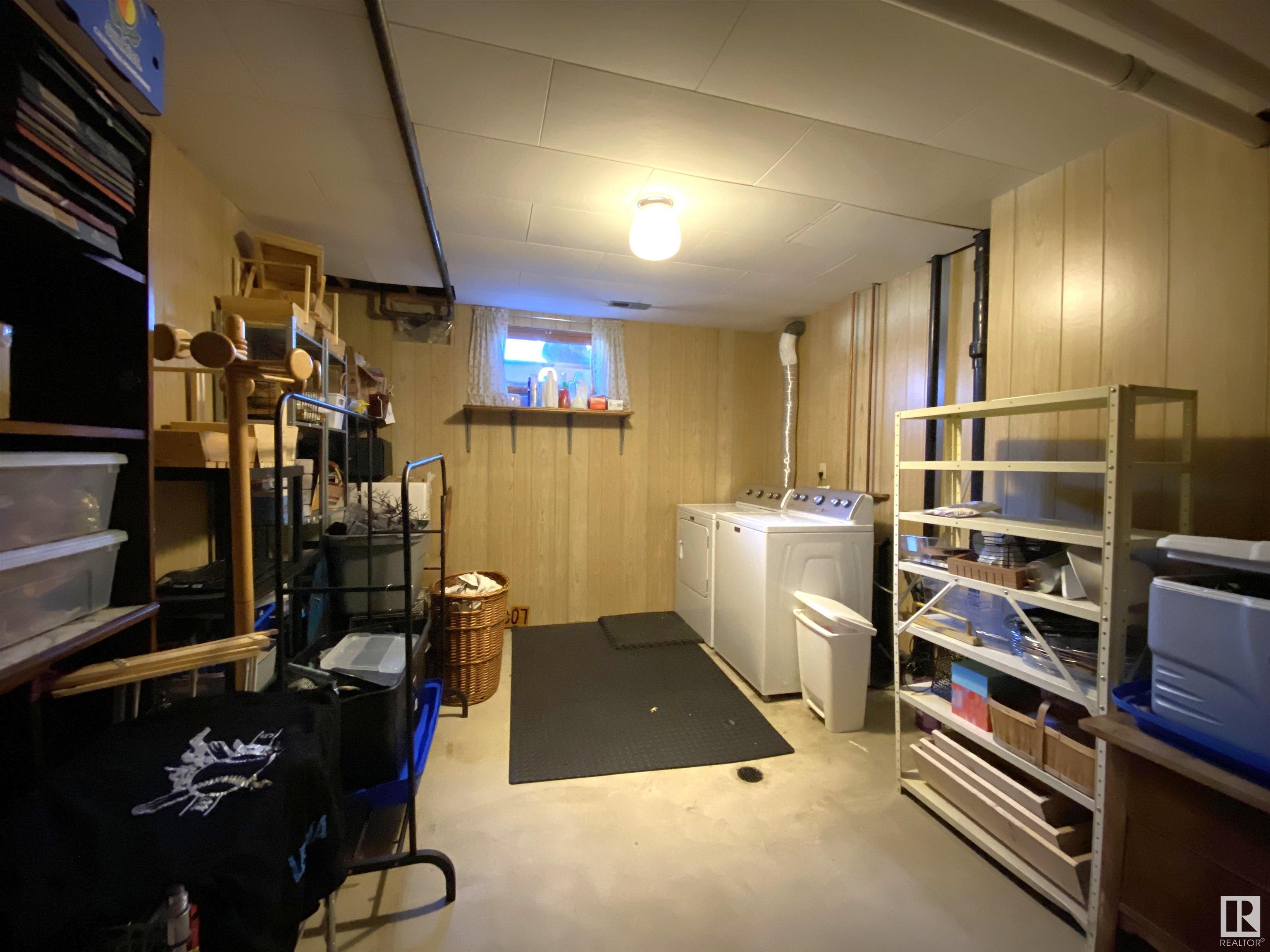      5411 49 ST , Warburg,  ,T0C 2T0 ;  Listing Number: MLS E4417871