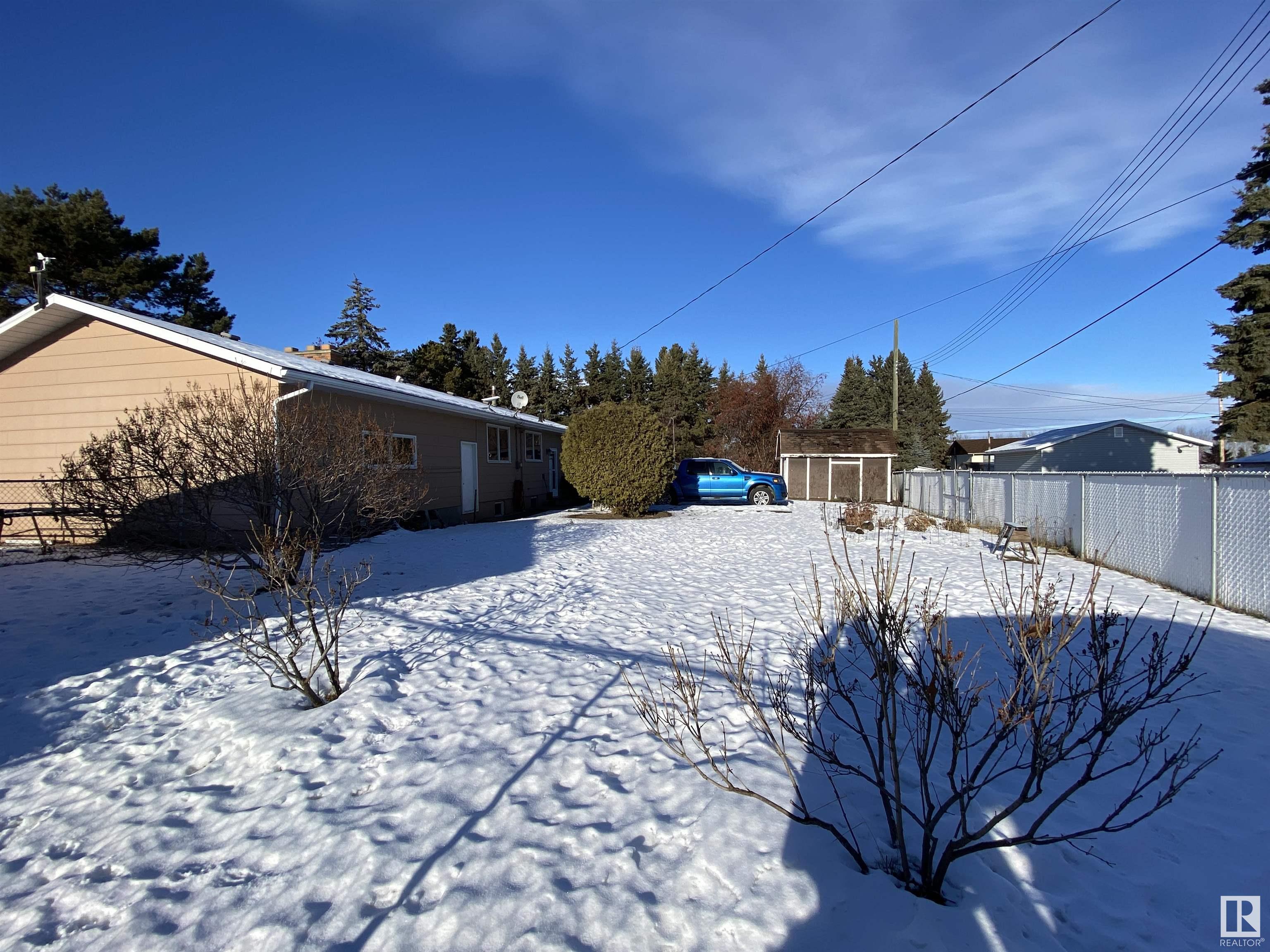      5411 49 ST , Warburg,  ,T0C 2T0 ;  Listing Number: MLS E4417871