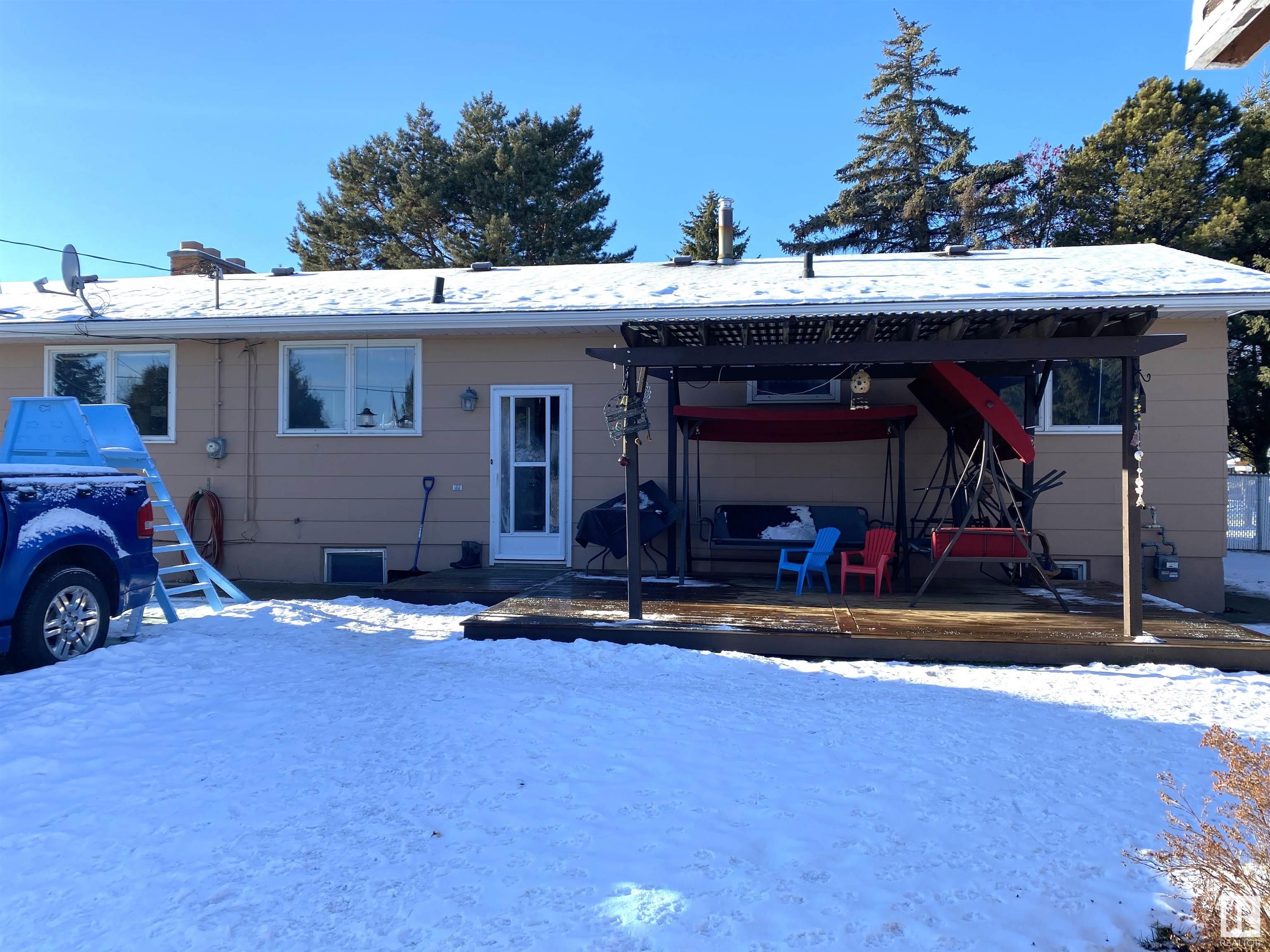      5411 49 ST , Warburg,  ,T0C 2T0 ;  Listing Number: MLS E4417871