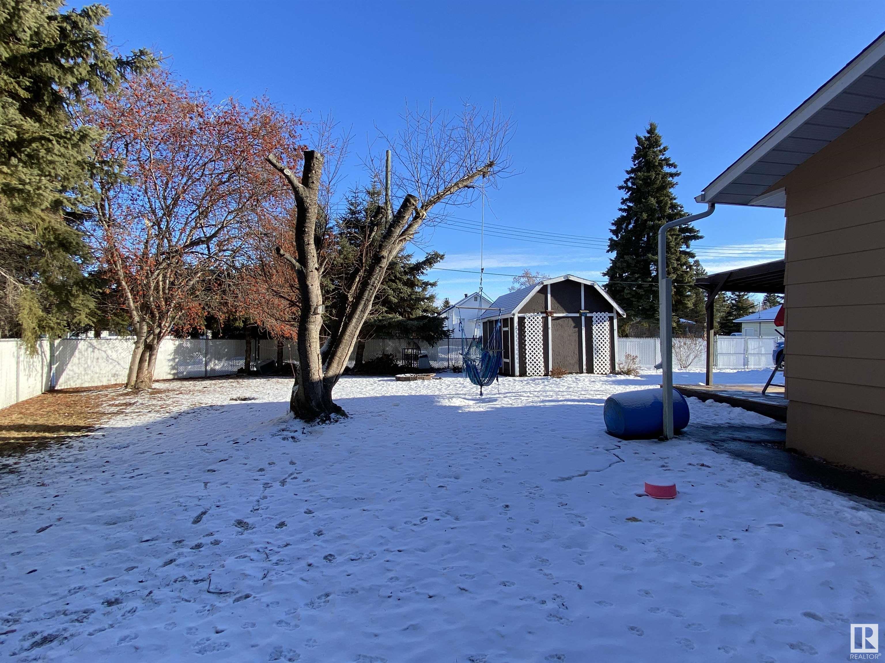      5411 49 ST , Warburg,  ,T0C 2T0 ;  Listing Number: MLS E4417871
