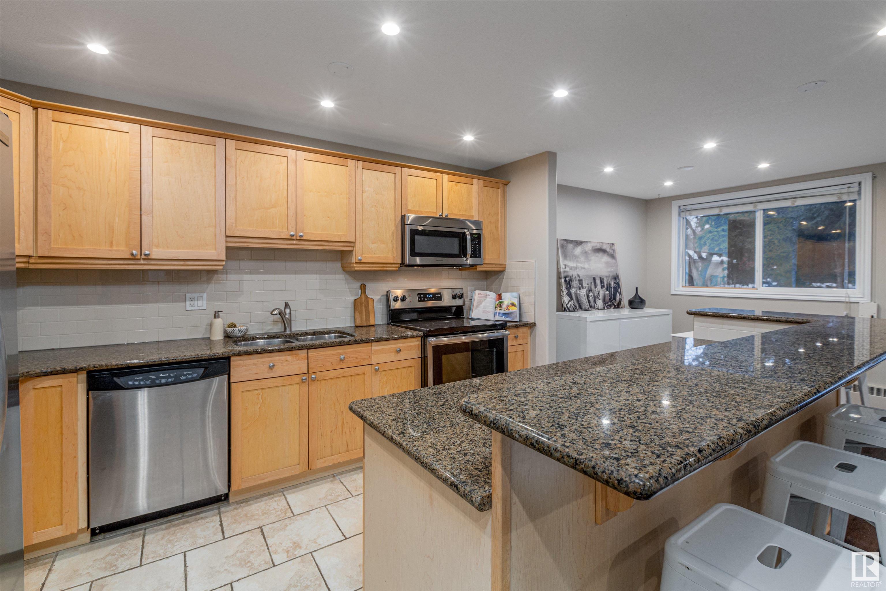     #101 8125 110 ST NW , Edmonton,  ,T6G 2P3 ;  Listing Number: MLS E4417875
