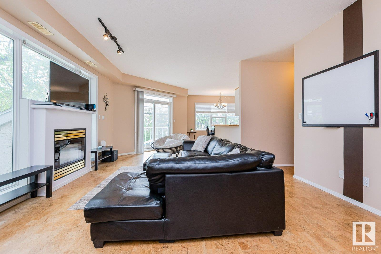      #106 10933 82 AV NW , Edmonton,  ,T6G 0S7 ;  Listing Number: MLS E4417896