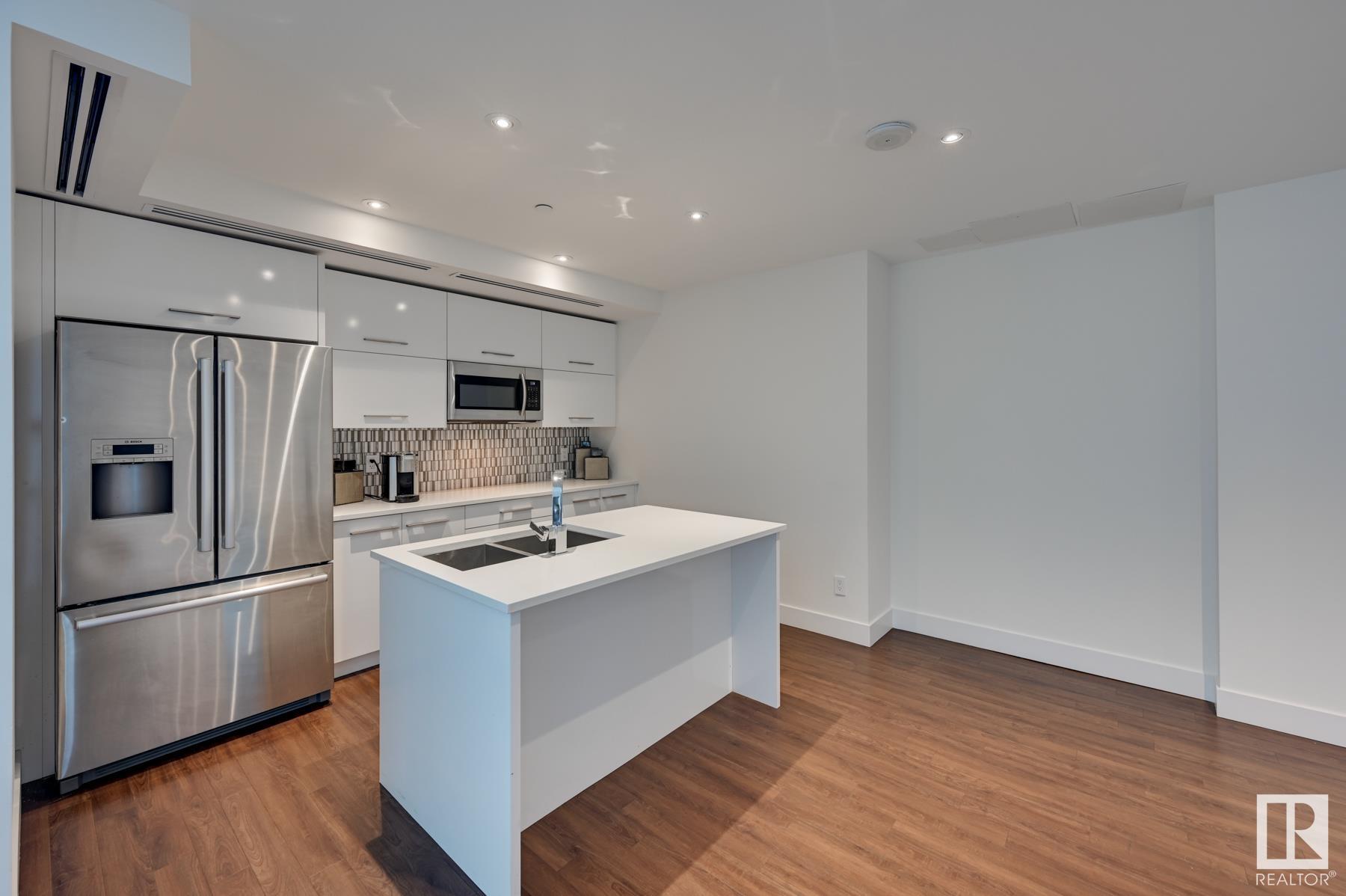      #601 11969 JASPER AV NW , Edmonton,  ,T5K 0P1 ;  Listing Number: MLS E4417900