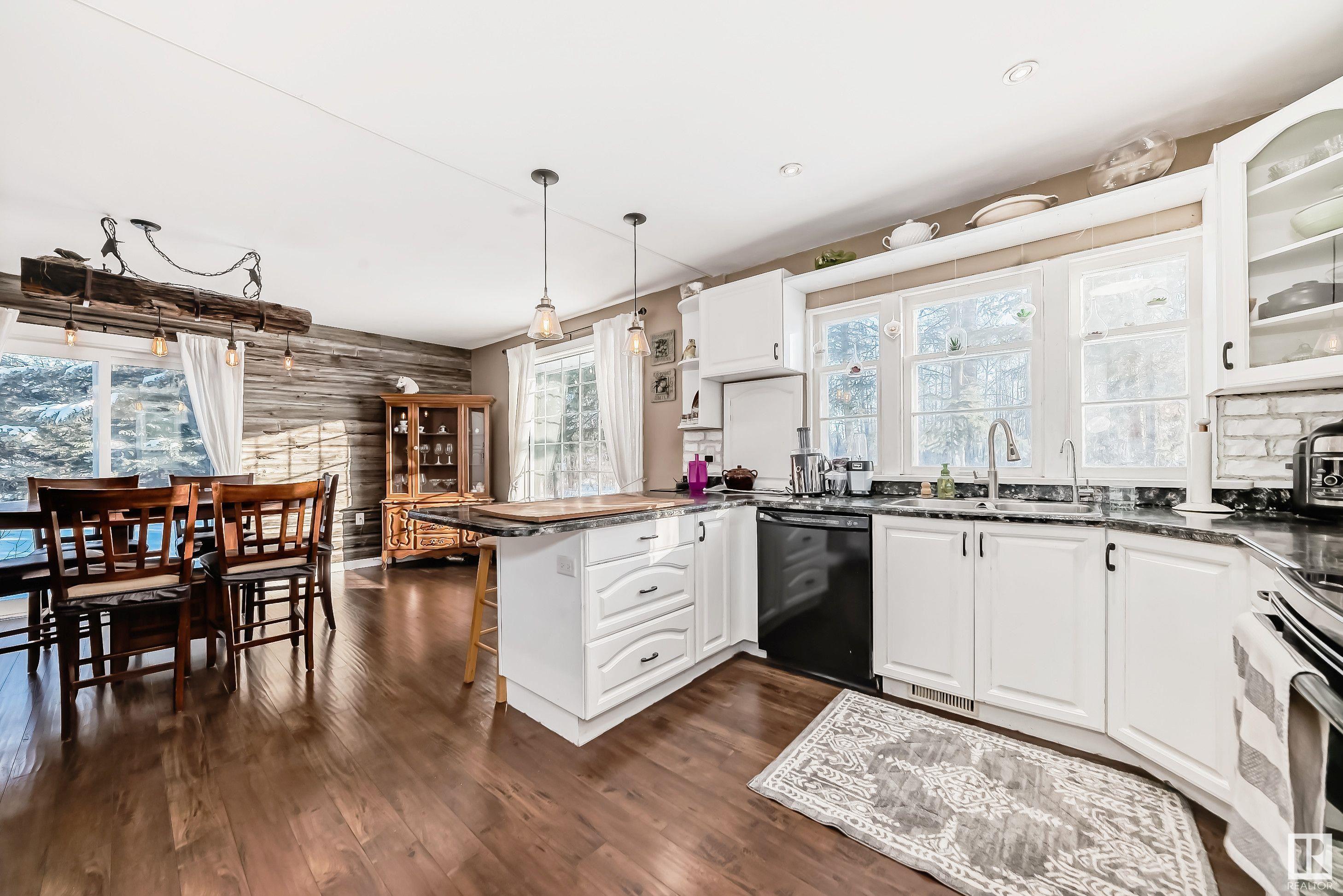      715 Blue Heron DR NW , Rural Lac Ste. Anne County,  ,T0E 1V0 ;  Listing Number: MLS E4417915