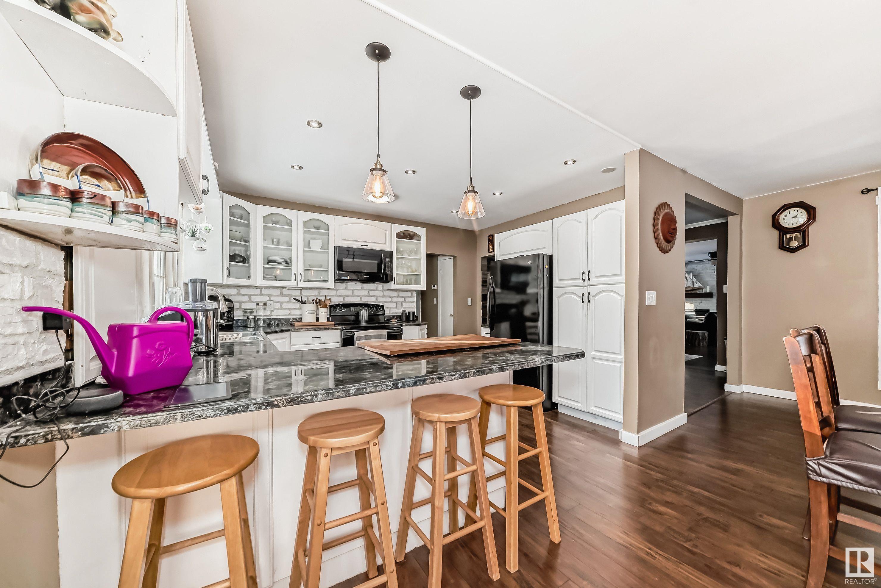      715 Blue Heron DR NW , Rural Lac Ste. Anne County,  ,T0E 1V0 ;  Listing Number: MLS E4417915