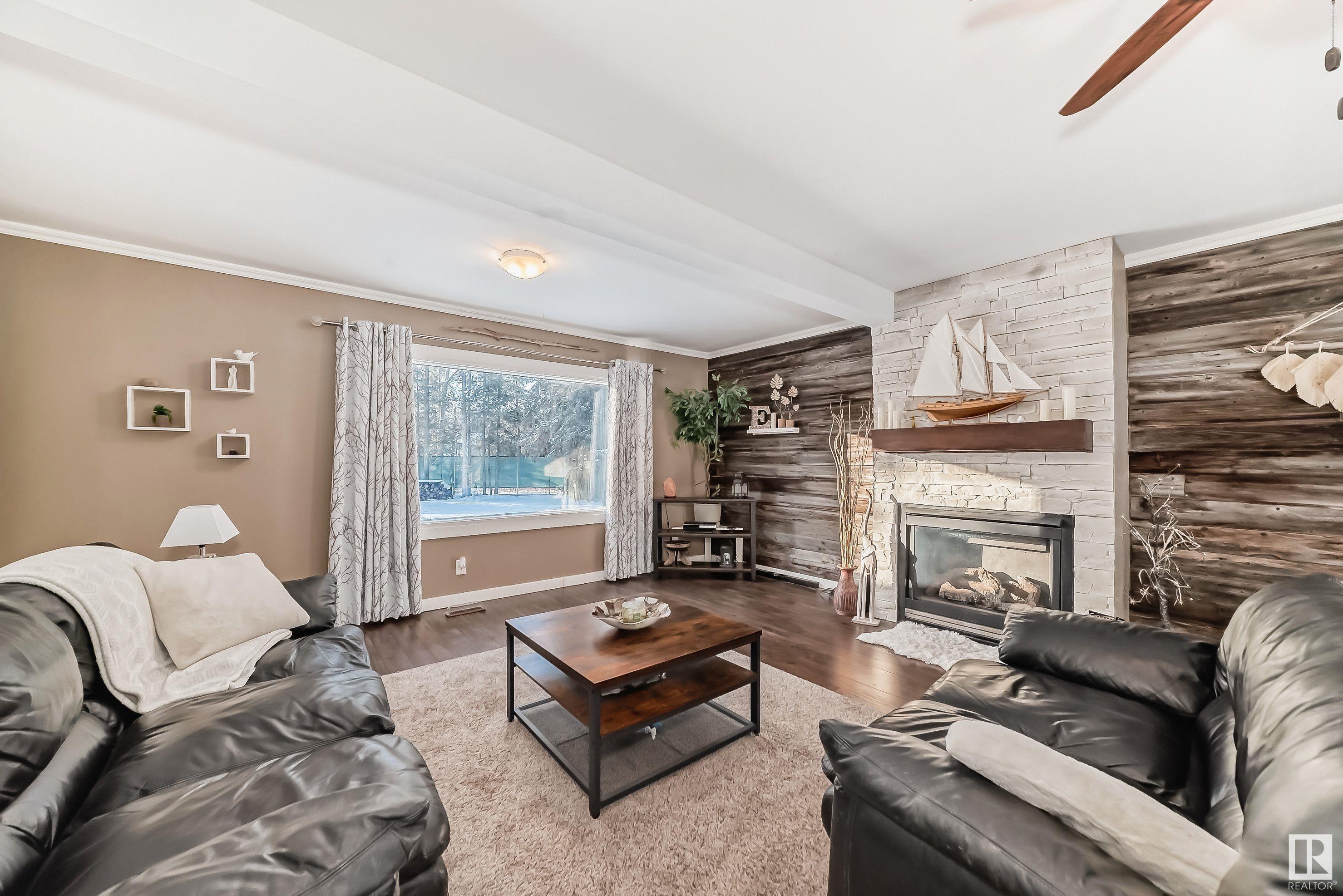      715 Blue Heron DR NW , Rural Lac Ste. Anne County,  ,T0E 1V0 ;  Listing Number: MLS E4417915