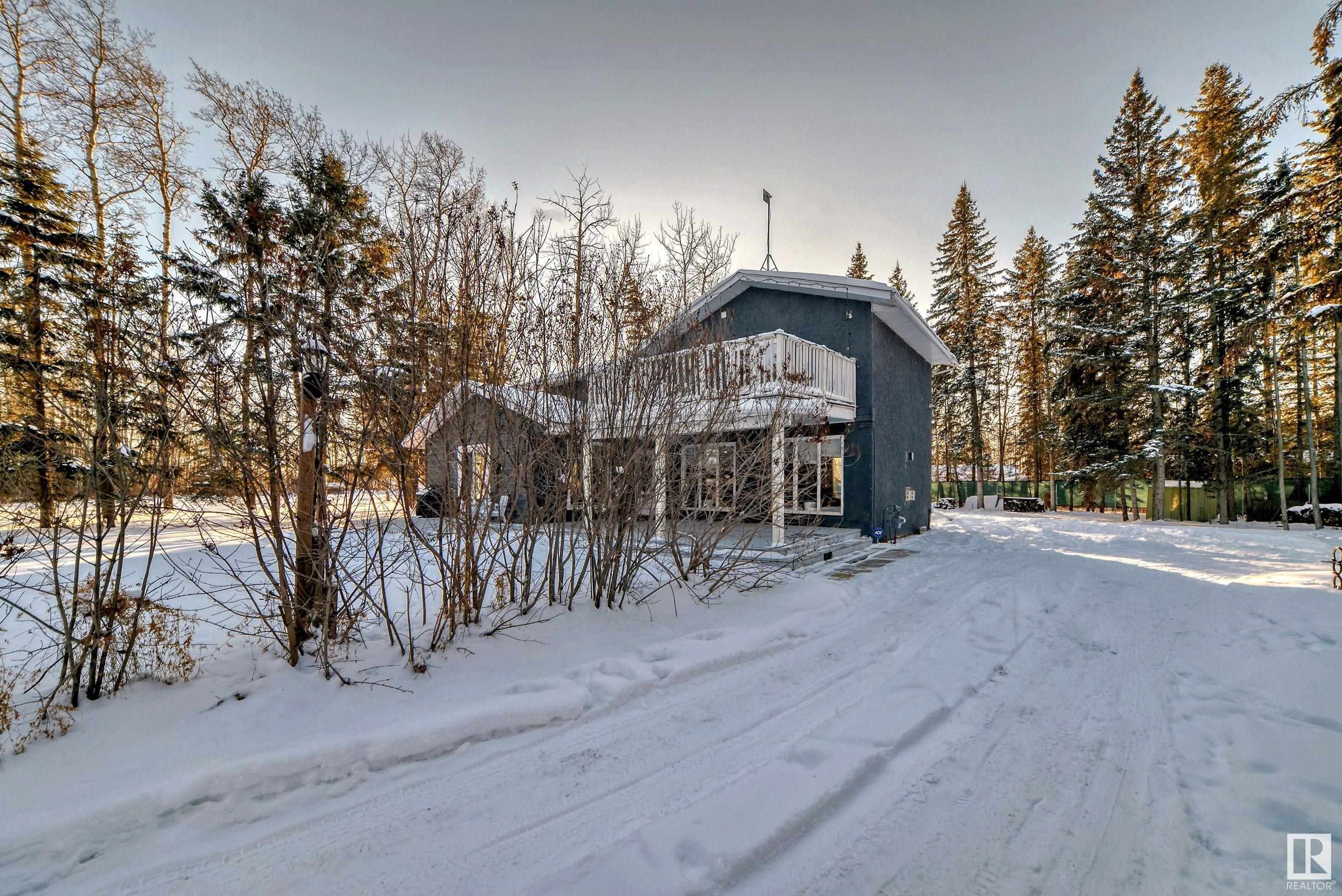      715 Blue Heron DR NW , Rural Lac Ste. Anne County,  ,T0E 1V0 ;  Listing Number: MLS E4417915