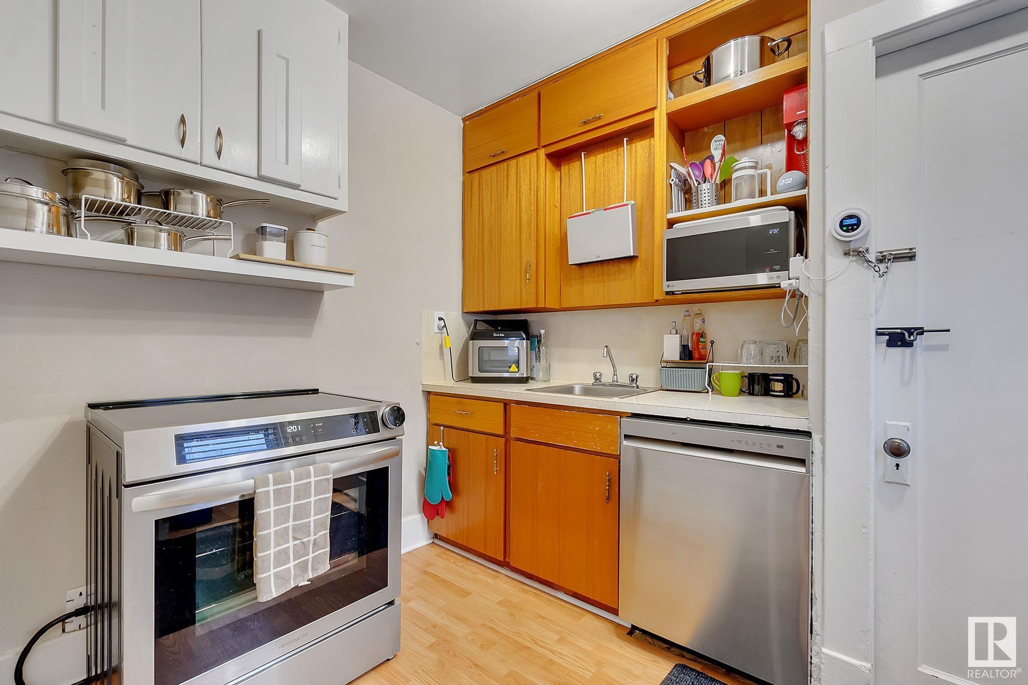      11509 88 ST NW , Edmonton,  ,T5B 3R2 ;  Listing Number: MLS E4417921