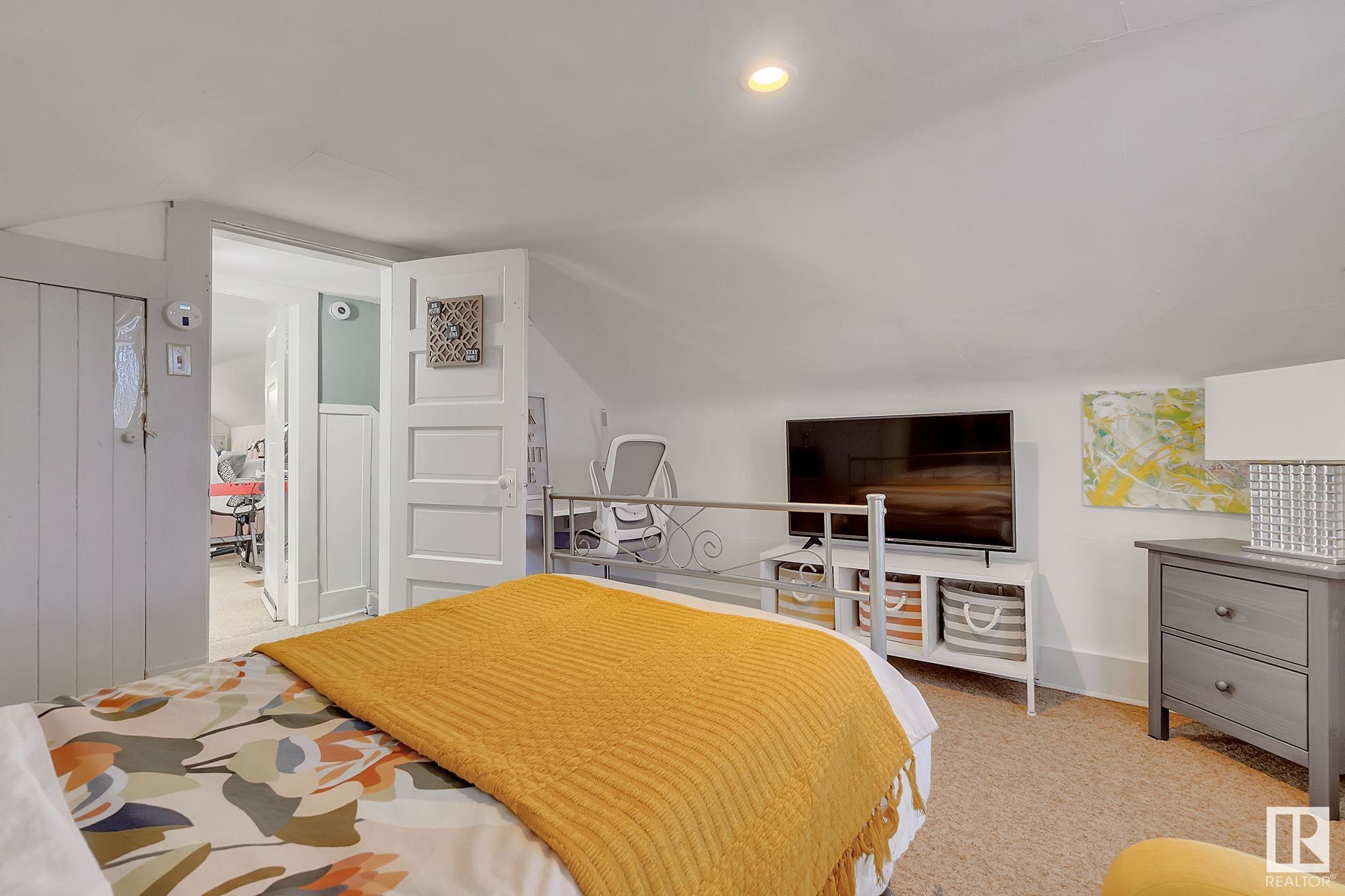      11509 88 ST NW , Edmonton,  ,T5B 3R2 ;  Listing Number: MLS E4417921