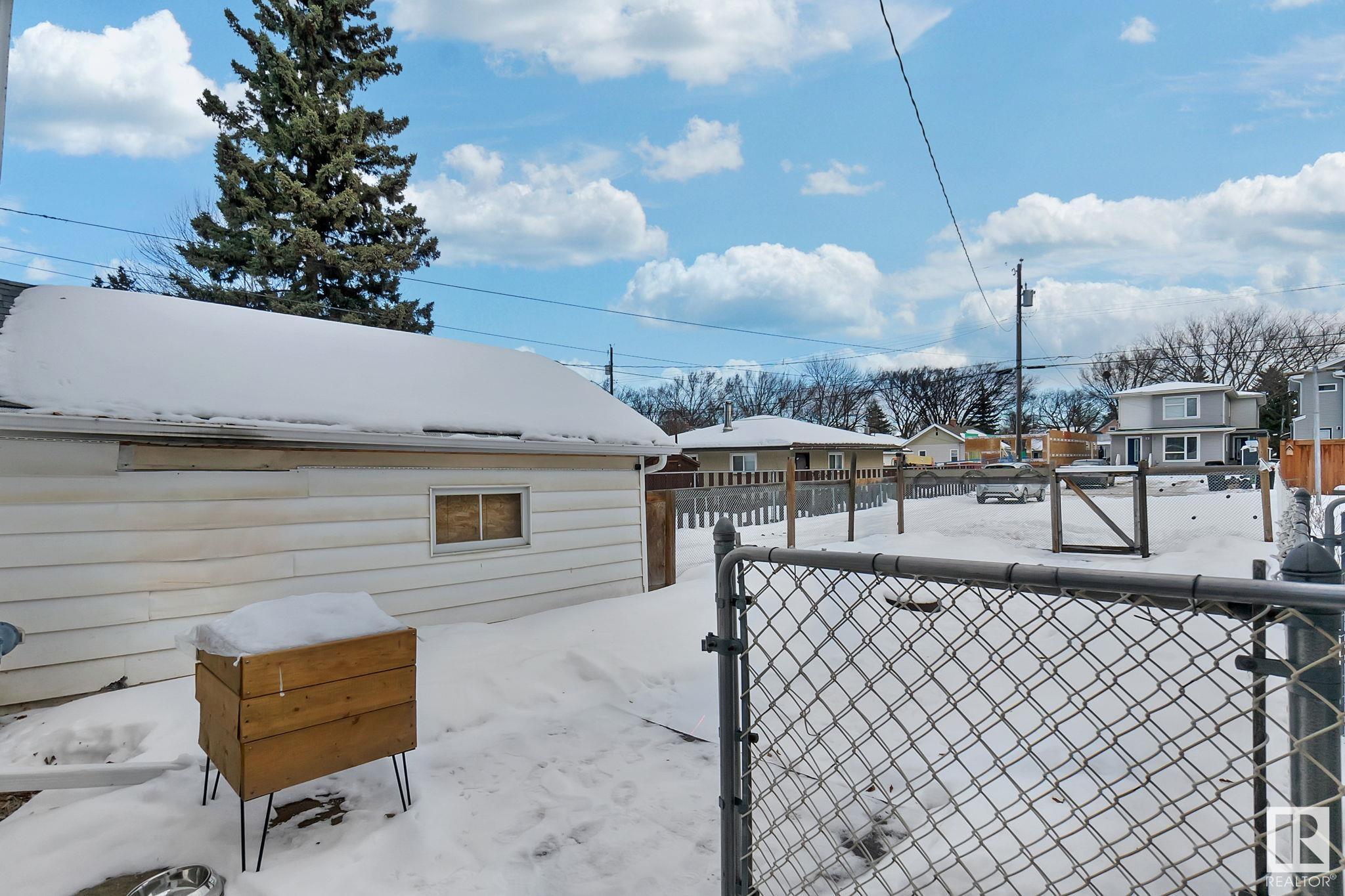      11509 88 ST NW , Edmonton,  ,T5B 3R2 ;  Listing Number: MLS E4417921