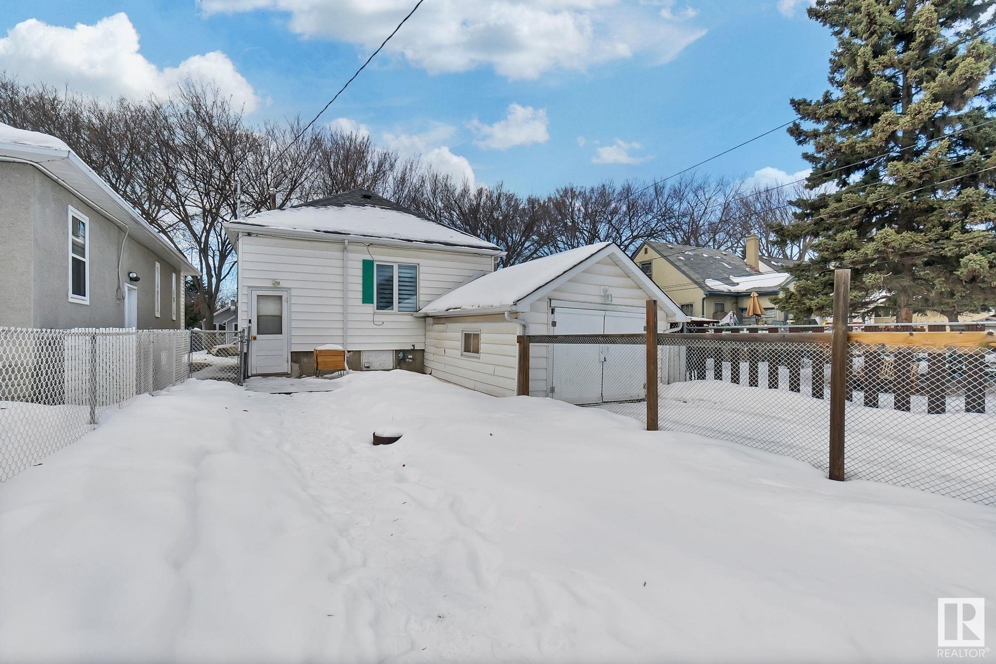      11509 88 ST NW , Edmonton,  ,T5B 3R2 ;  Listing Number: MLS E4417921